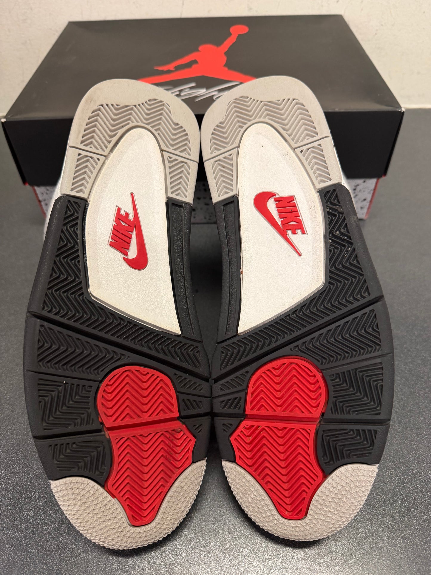 Jordan 4 White Cement