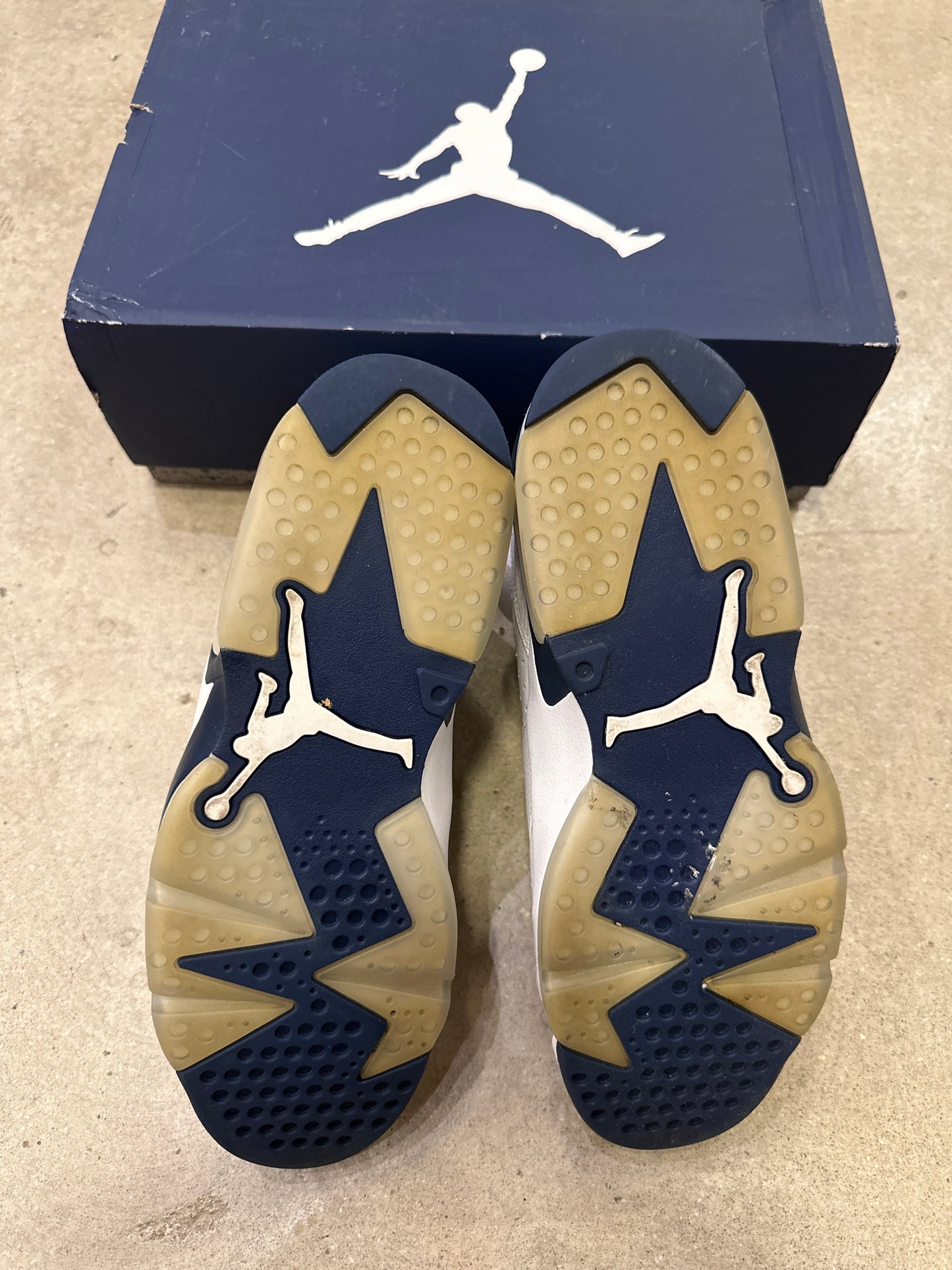 Jordan 6 Midnight Navy
