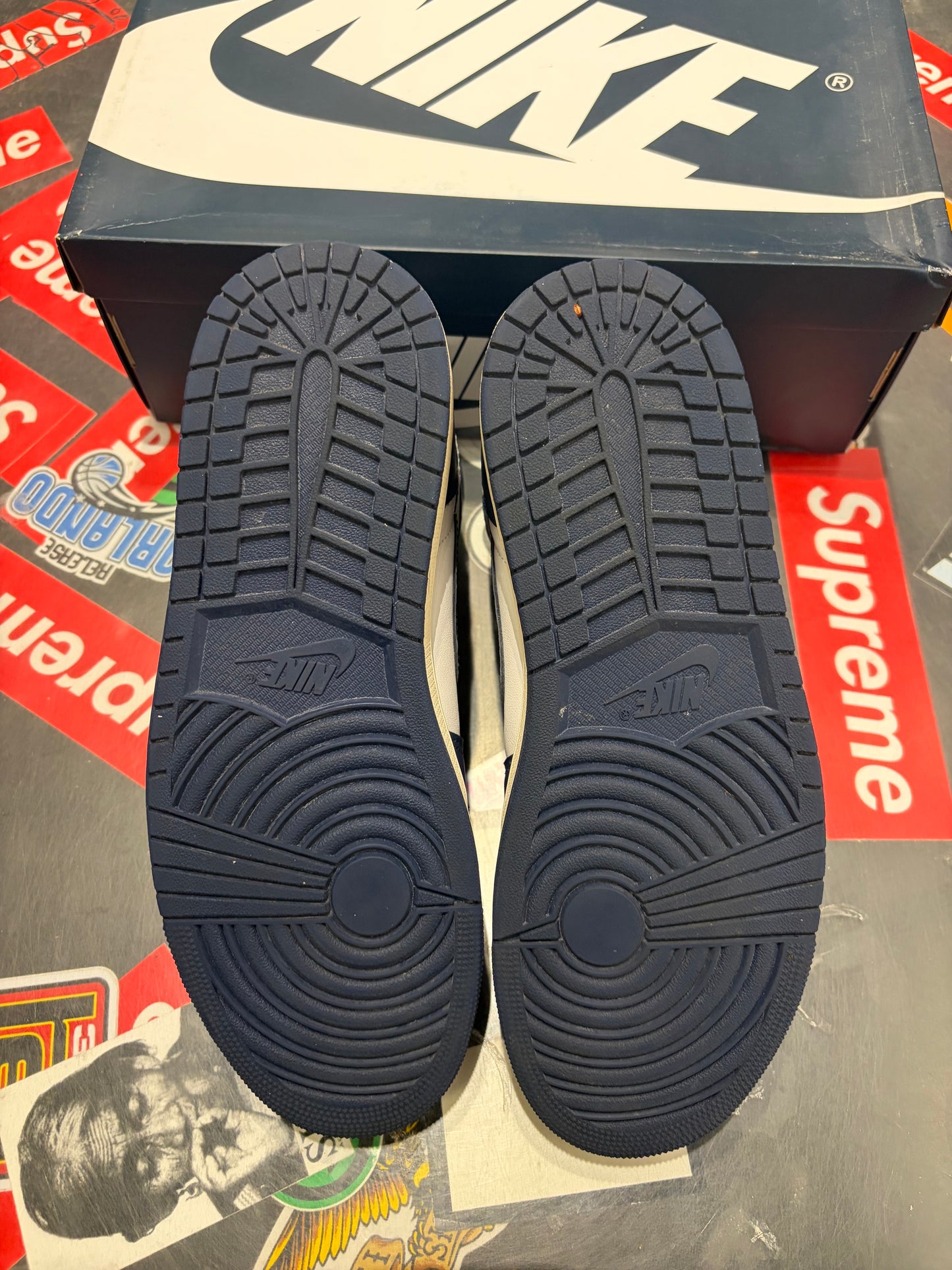 Jordan 1 Midnight Navy