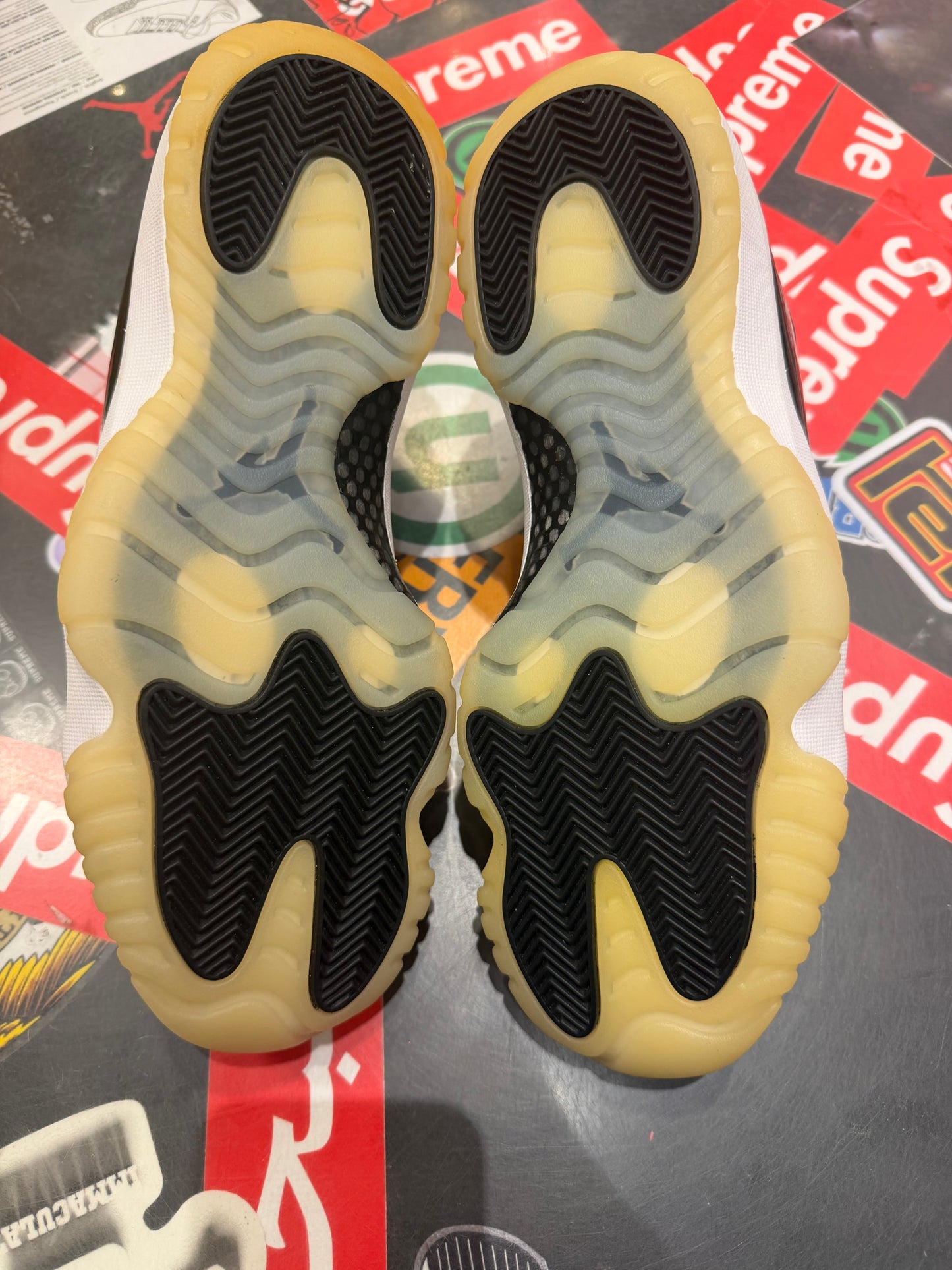 Jordan 11 Low Barons