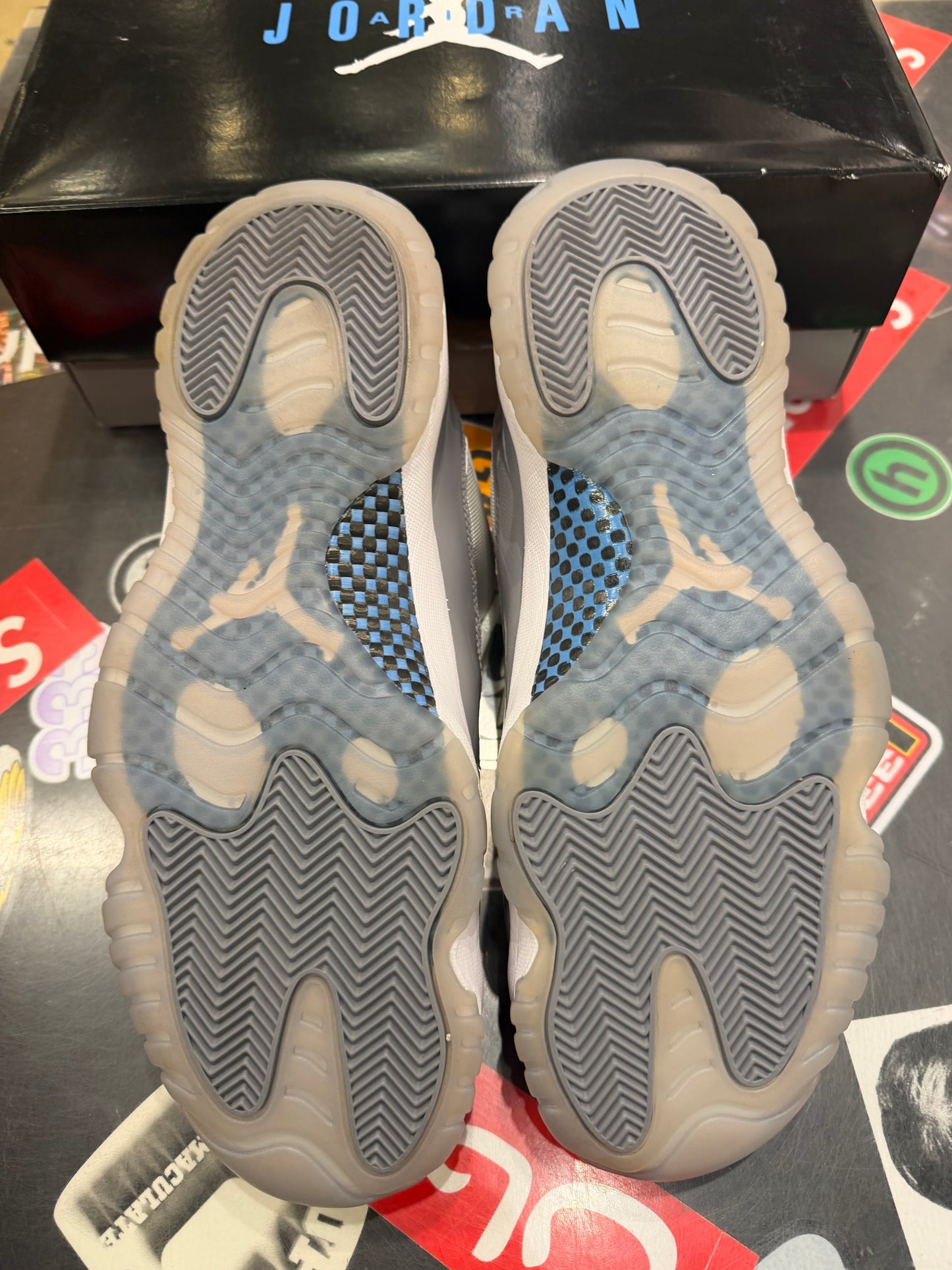 Jordan 11 Low Cement Grey