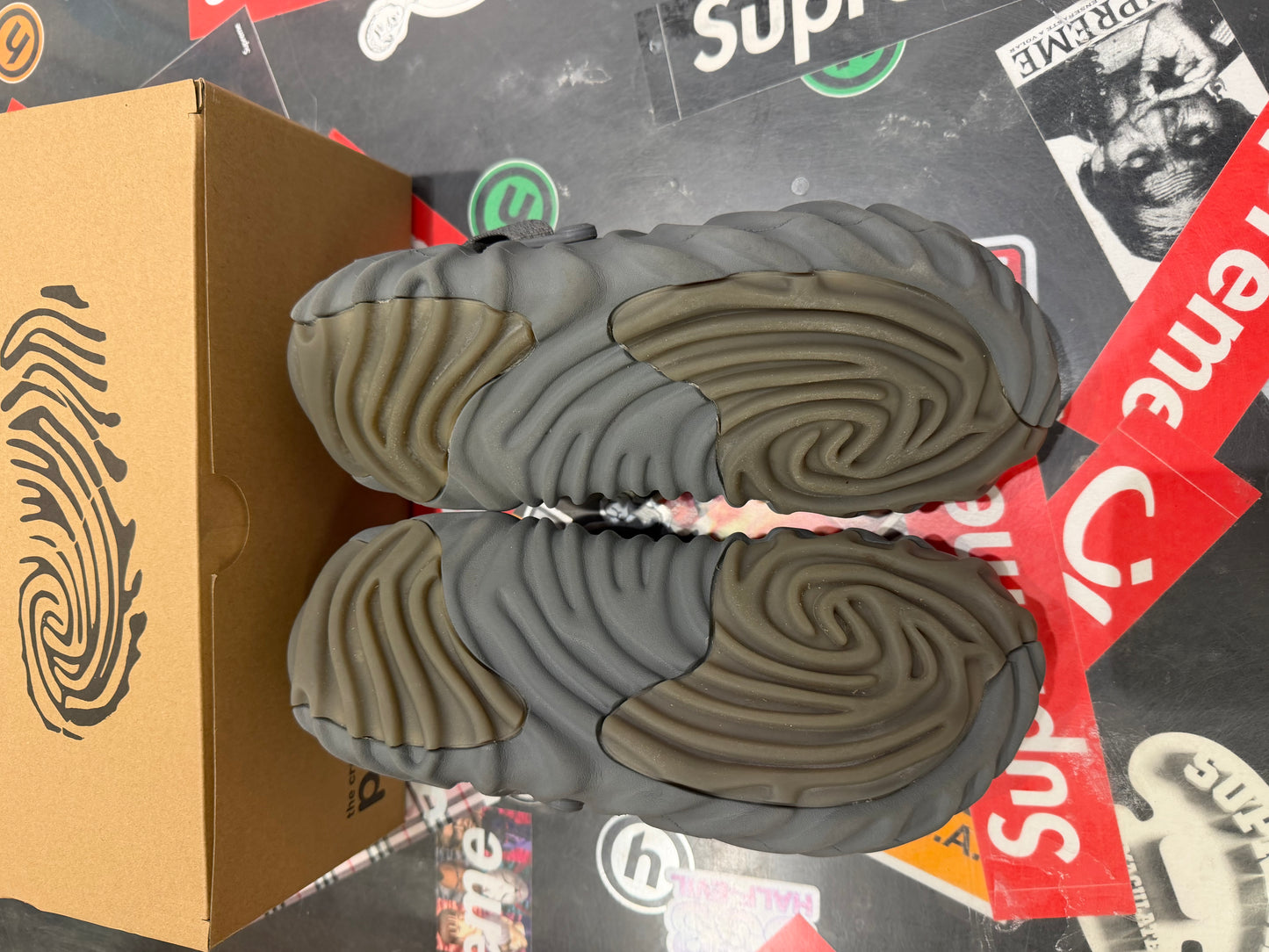 Salehe Bemburry Crocs