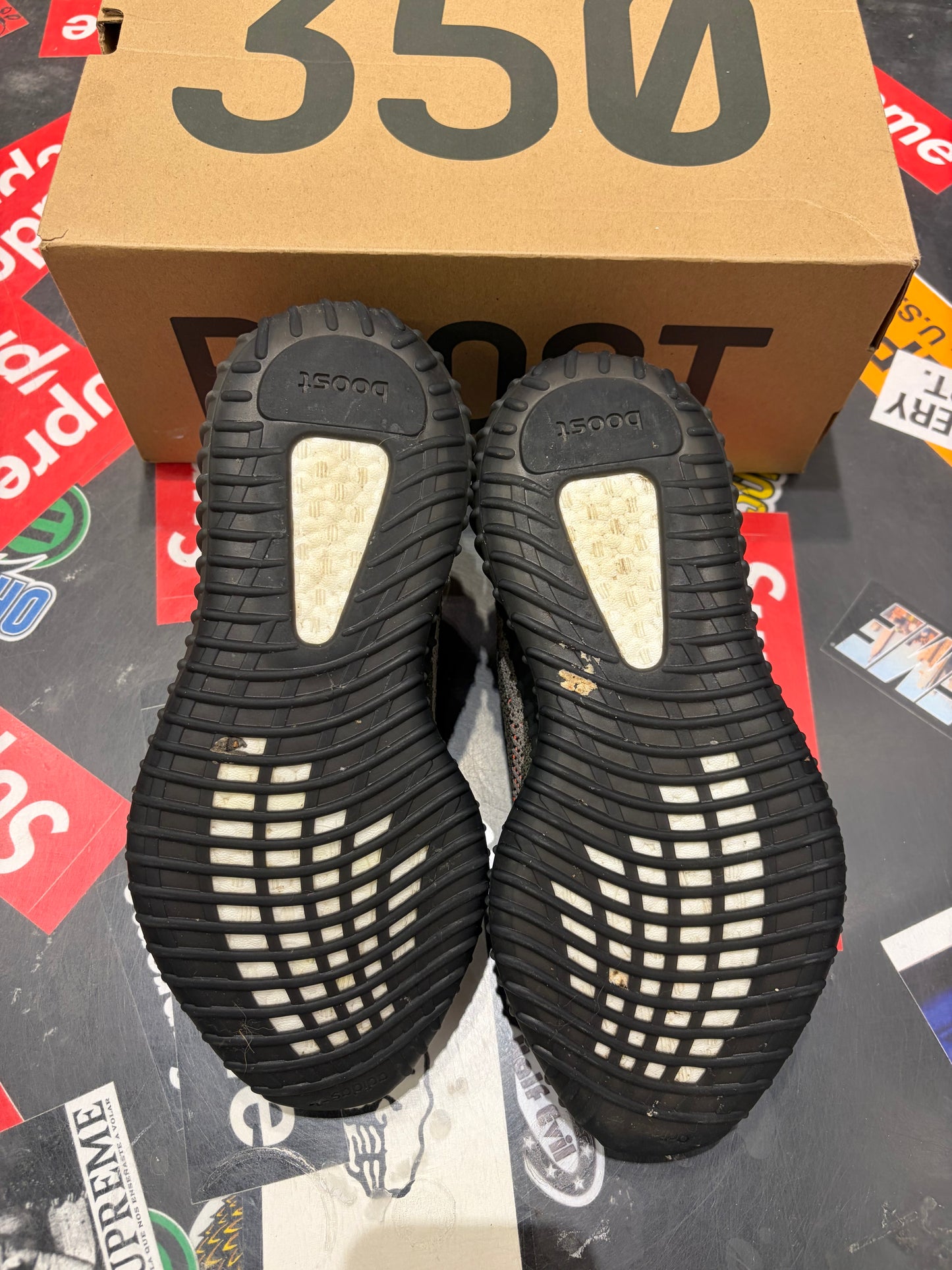 Yeezy 350 Carbon Beluga