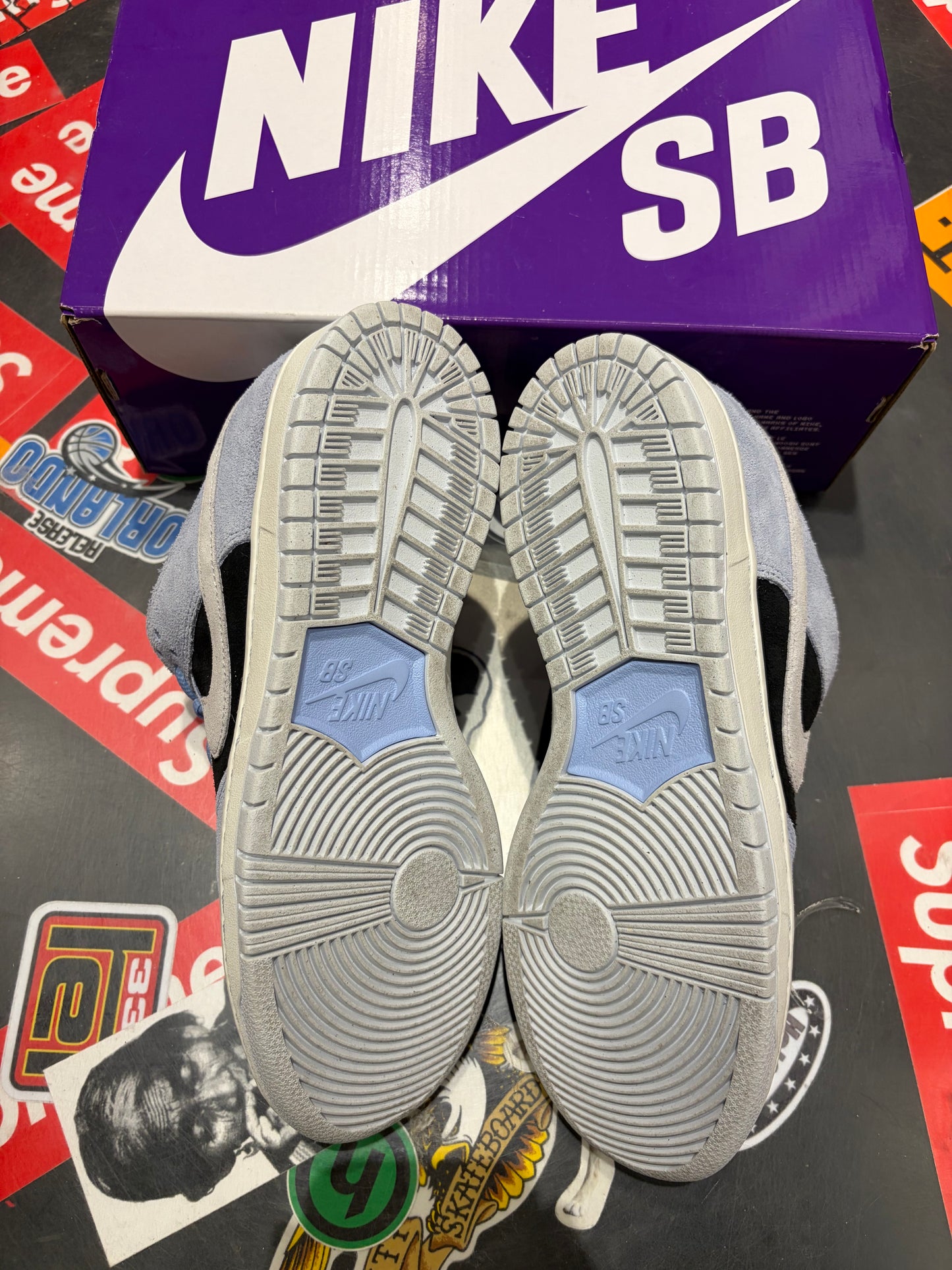 SB Dunk Low aluminum