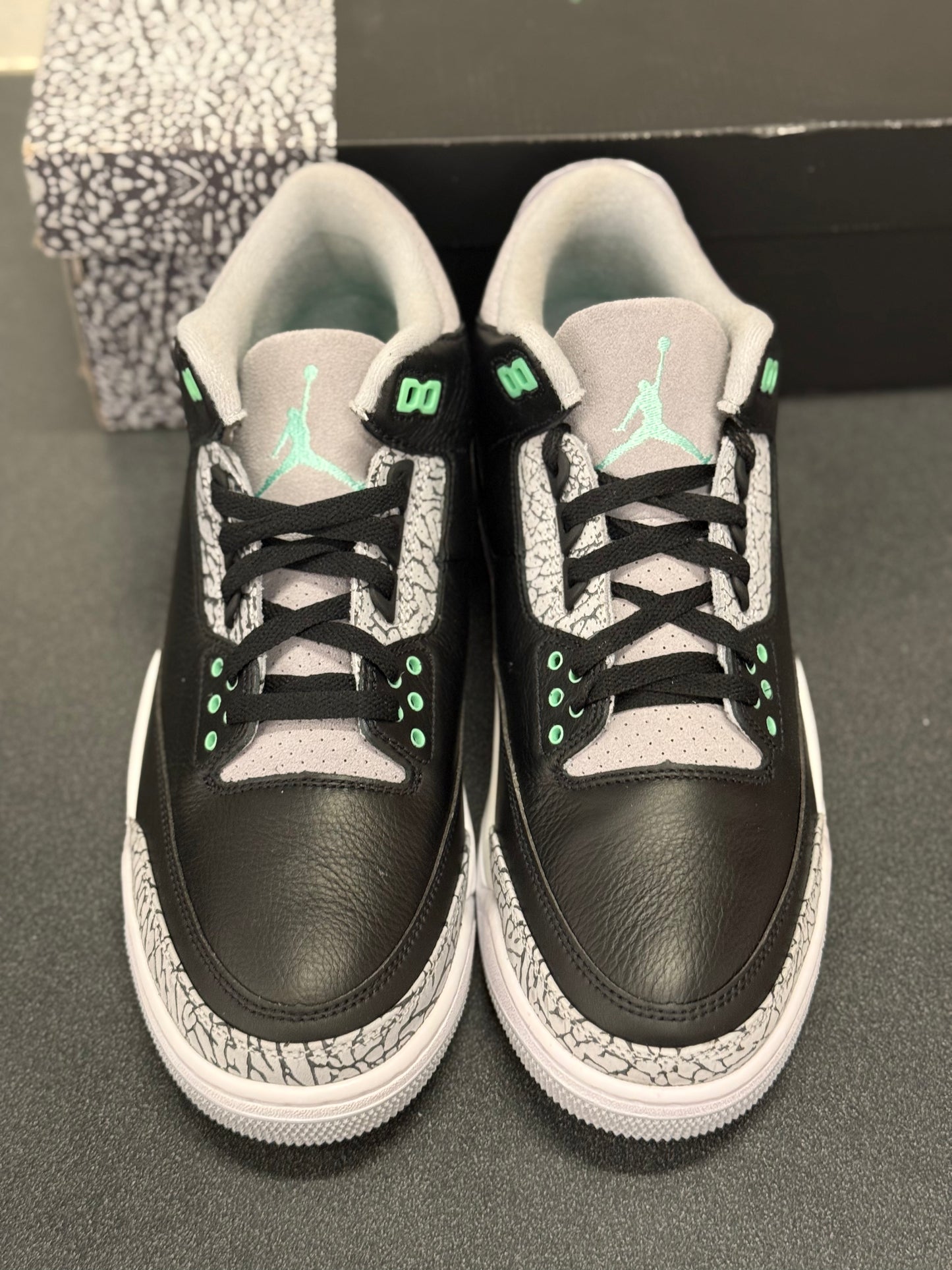 Jordan 3 Green Glow