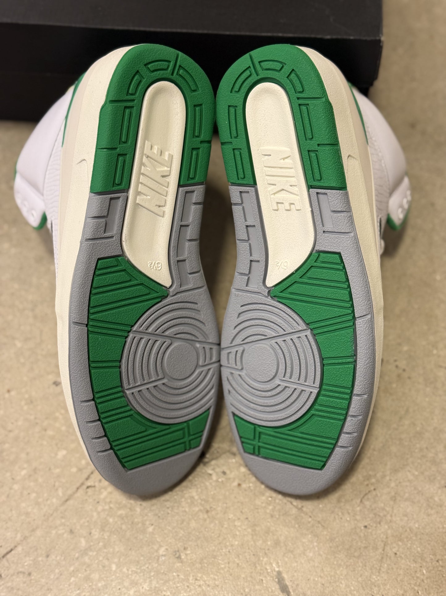 Jordan 2 Luck Green (Tried On)