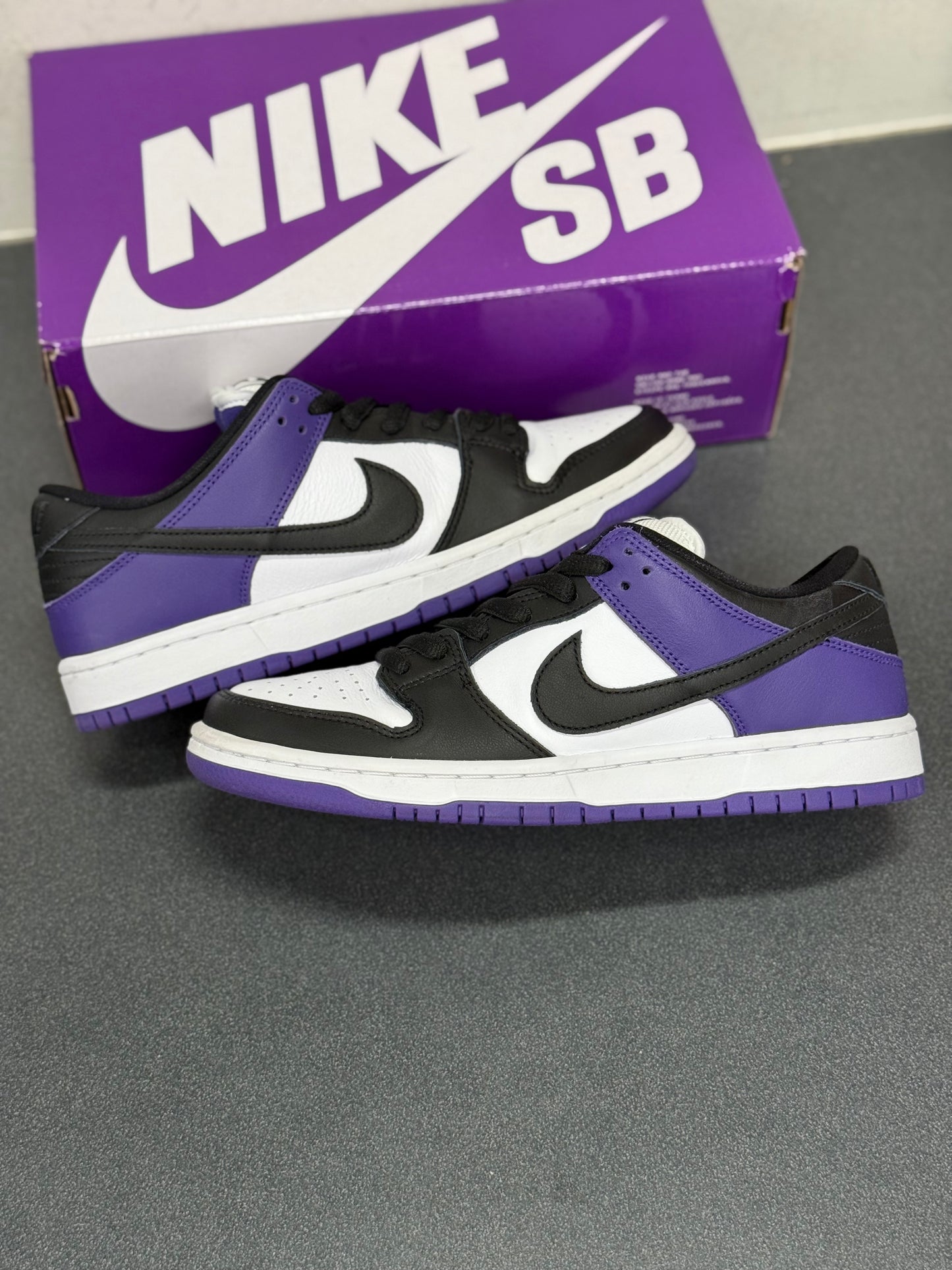 Dunk Low SB Court Purple