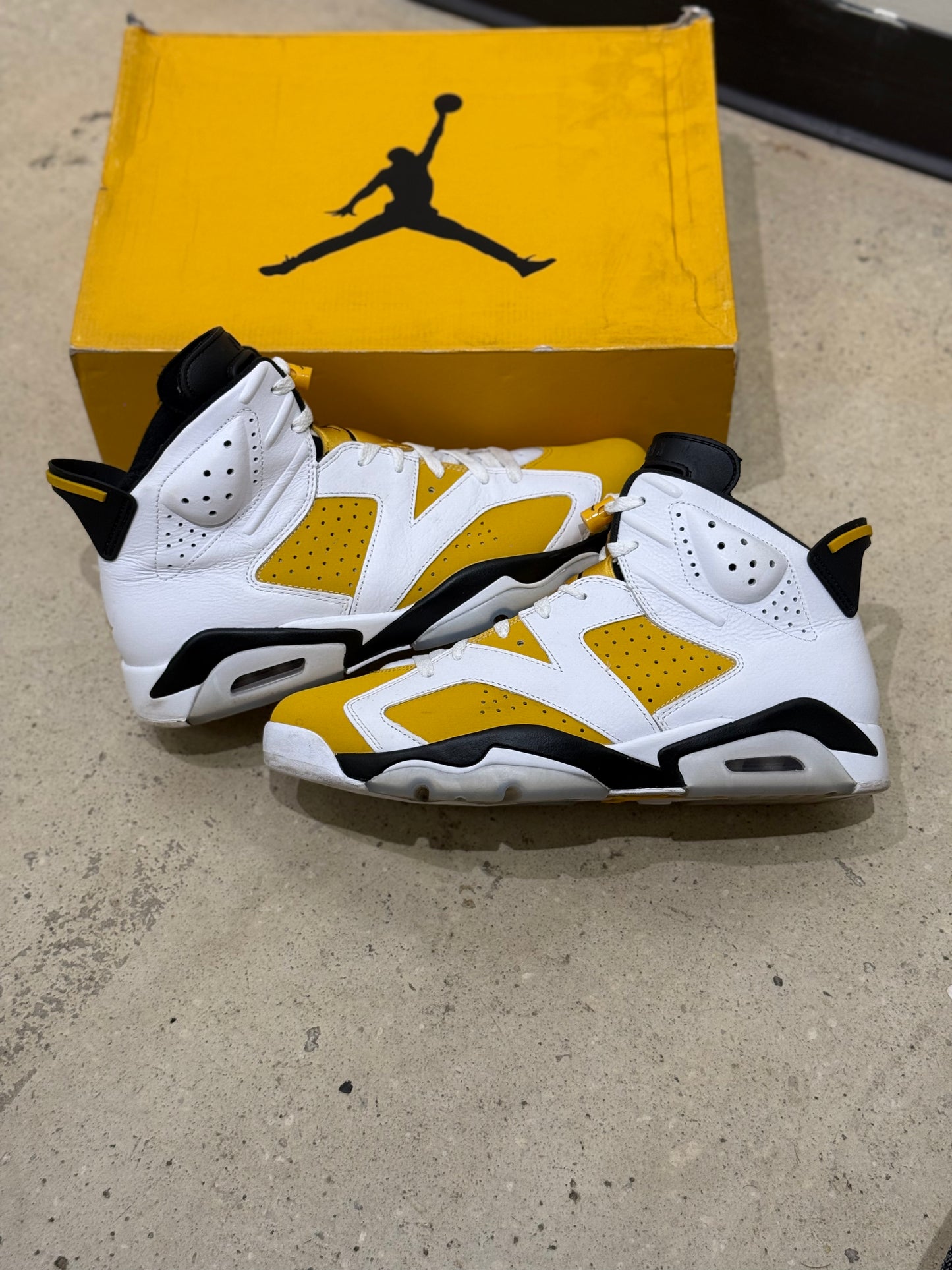 Jordan 6 Ochre