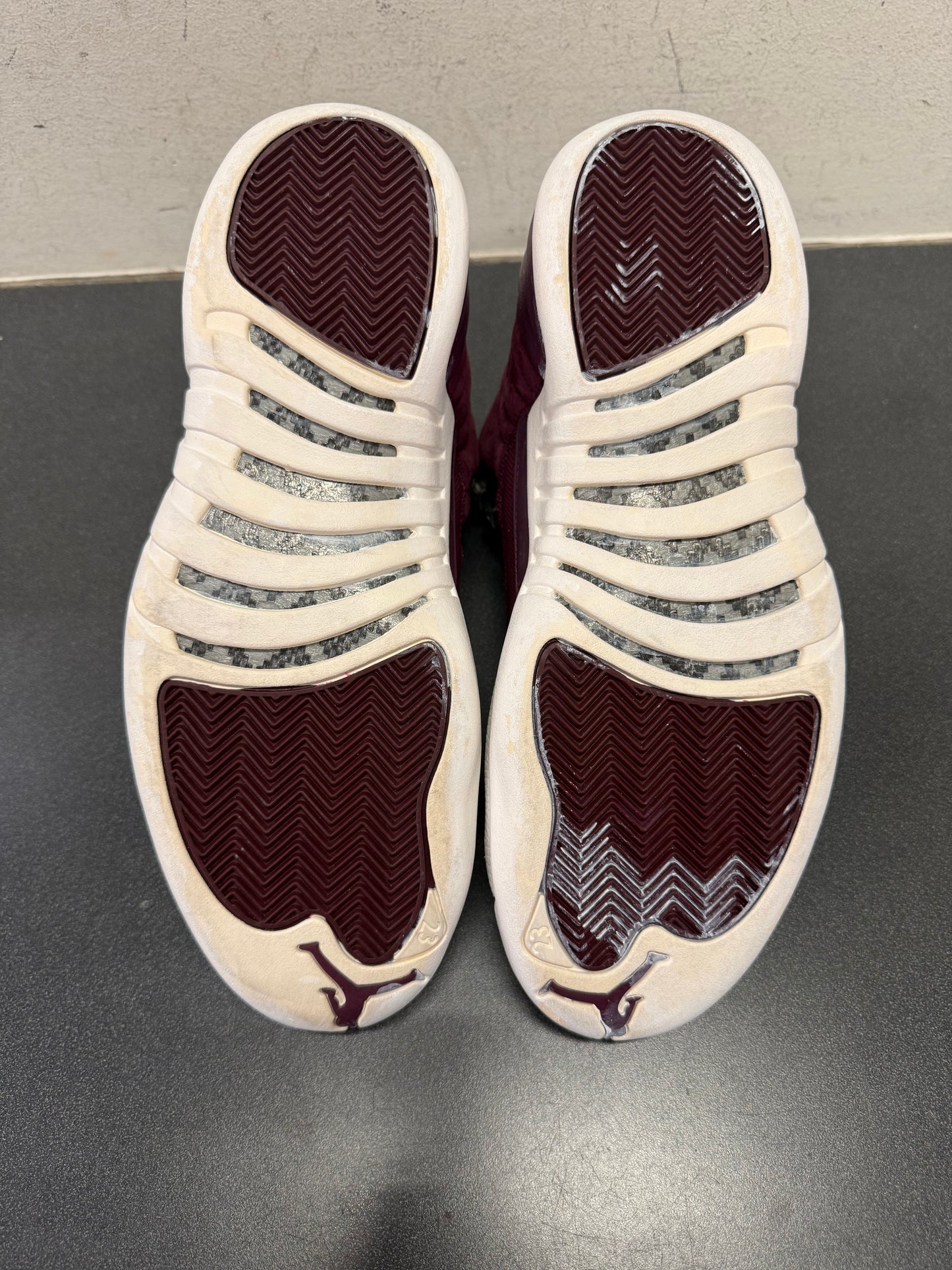 Jordan 12 Bordeaux
