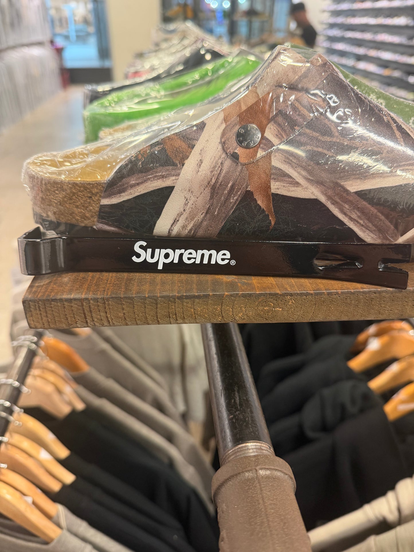 Supreme mini crowbar