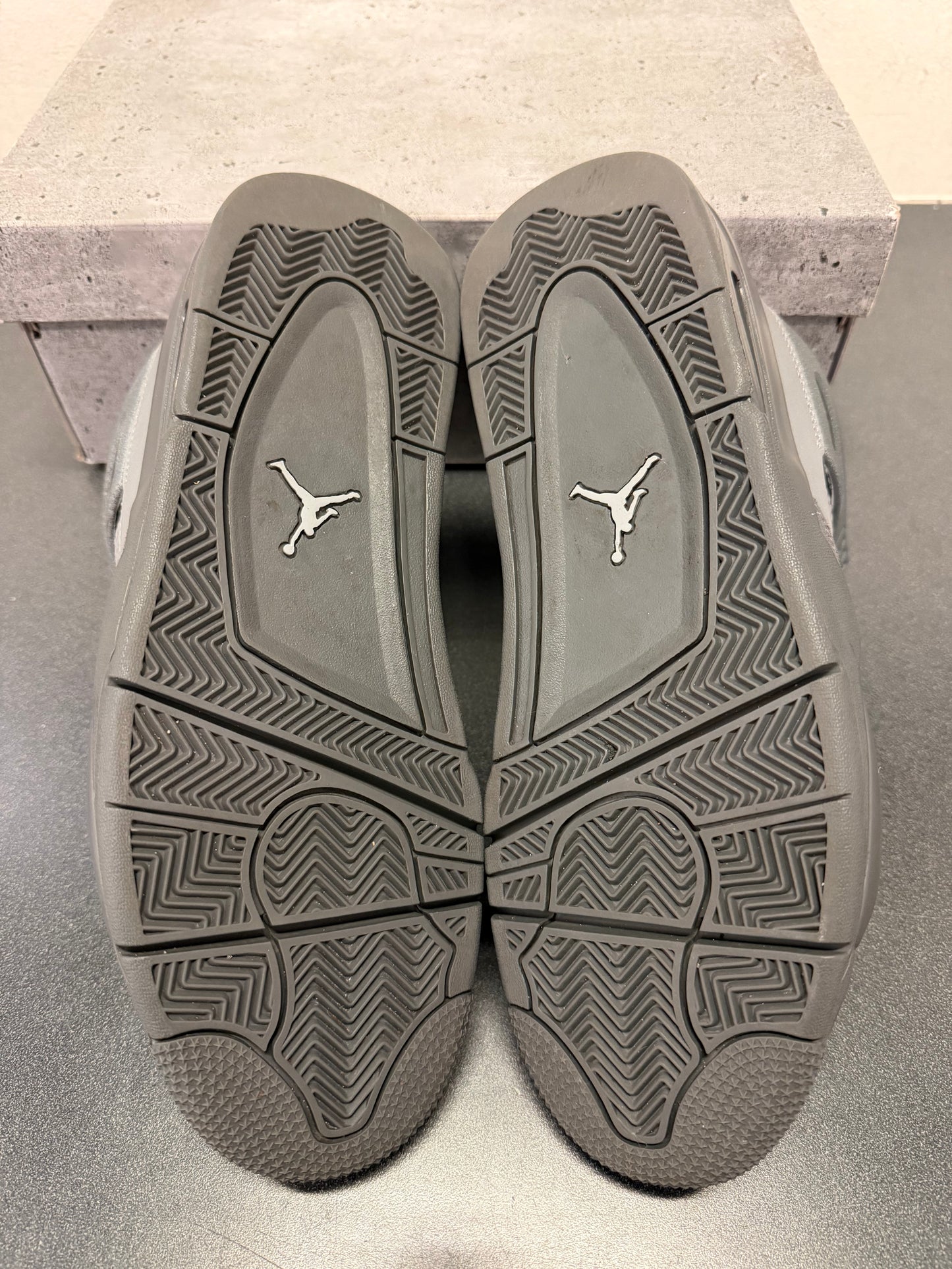 Jordan 4 Wet Cement
