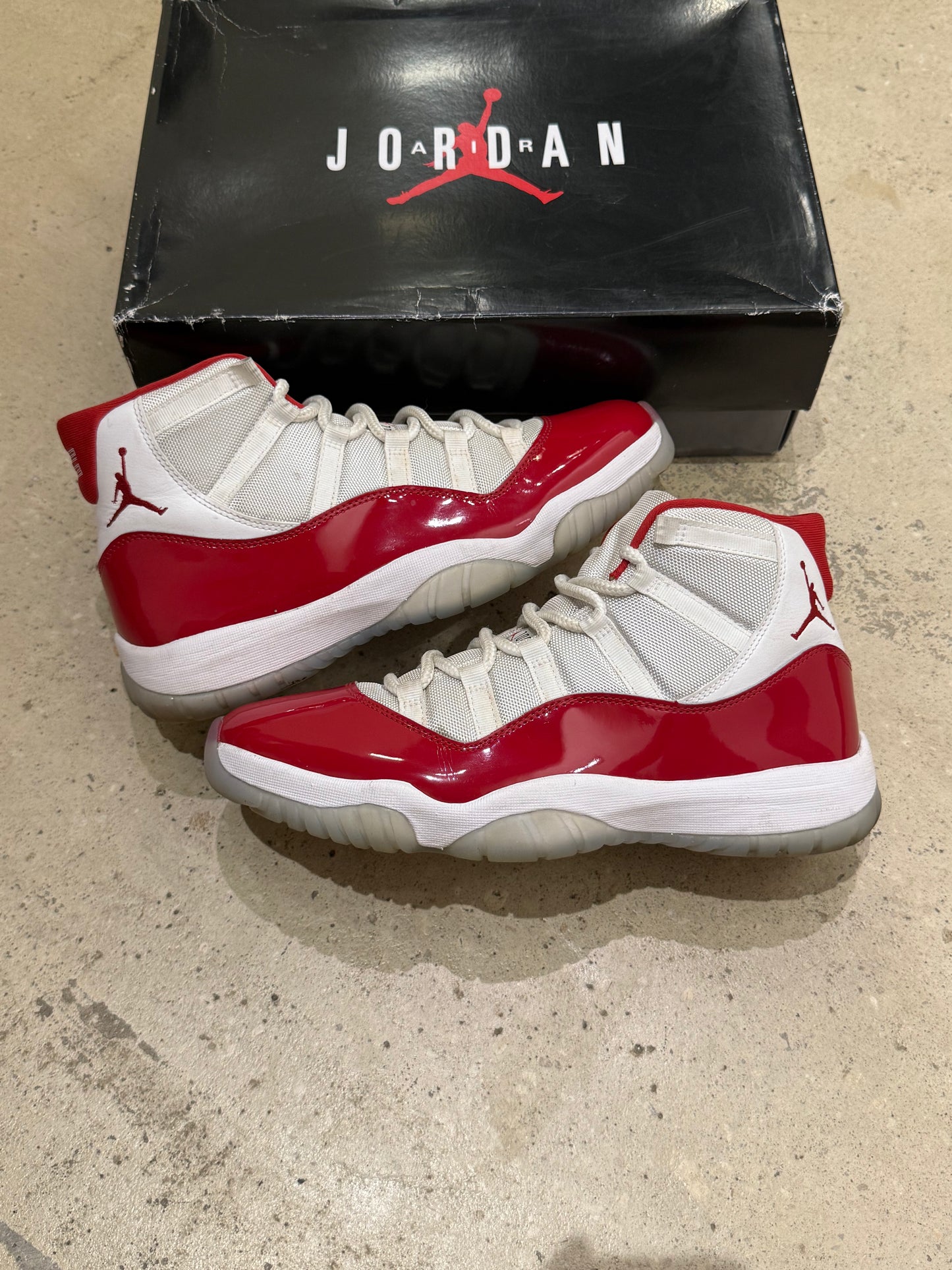 Jordan 11 Cherry