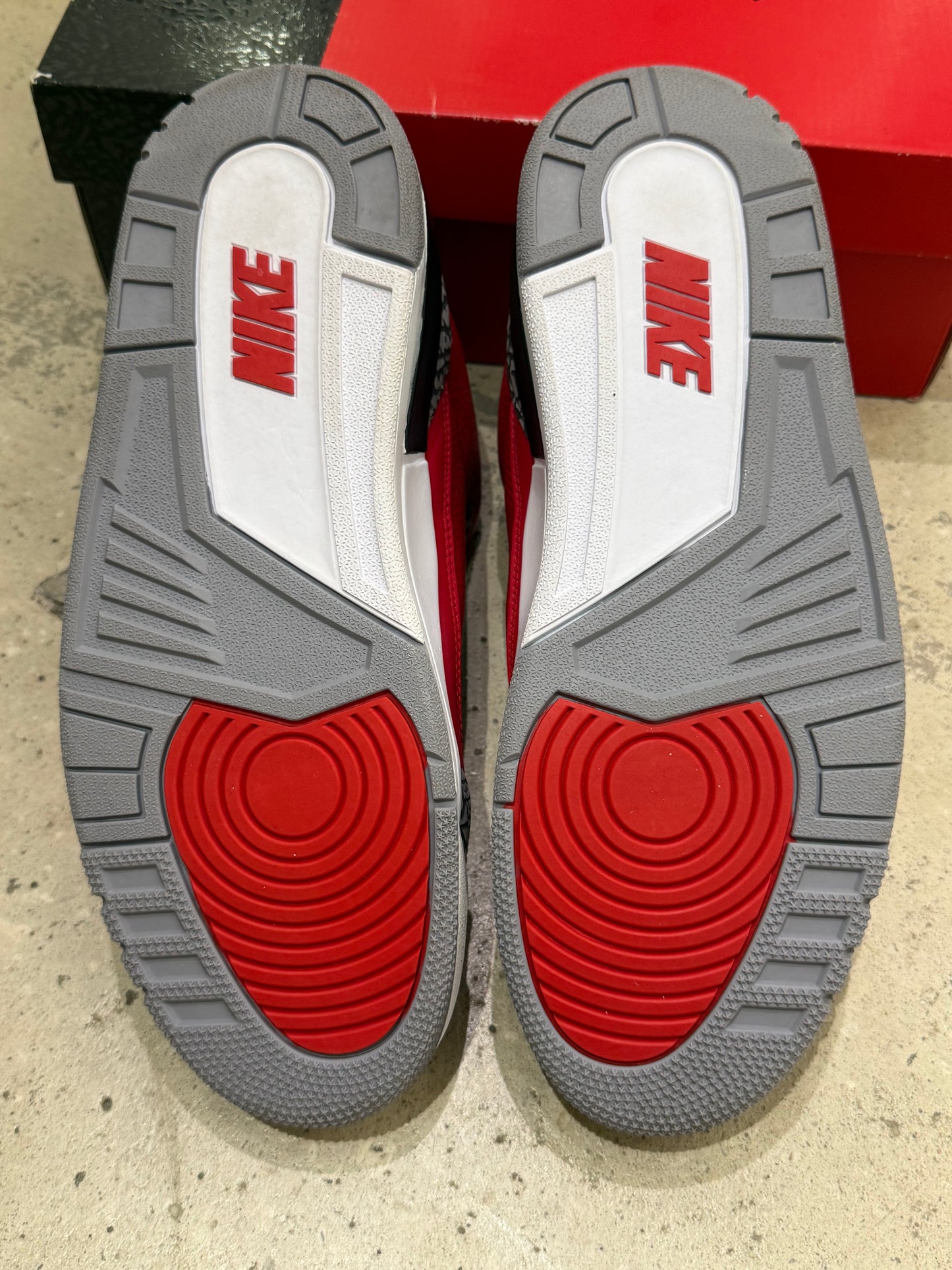Jordan 3 Unite