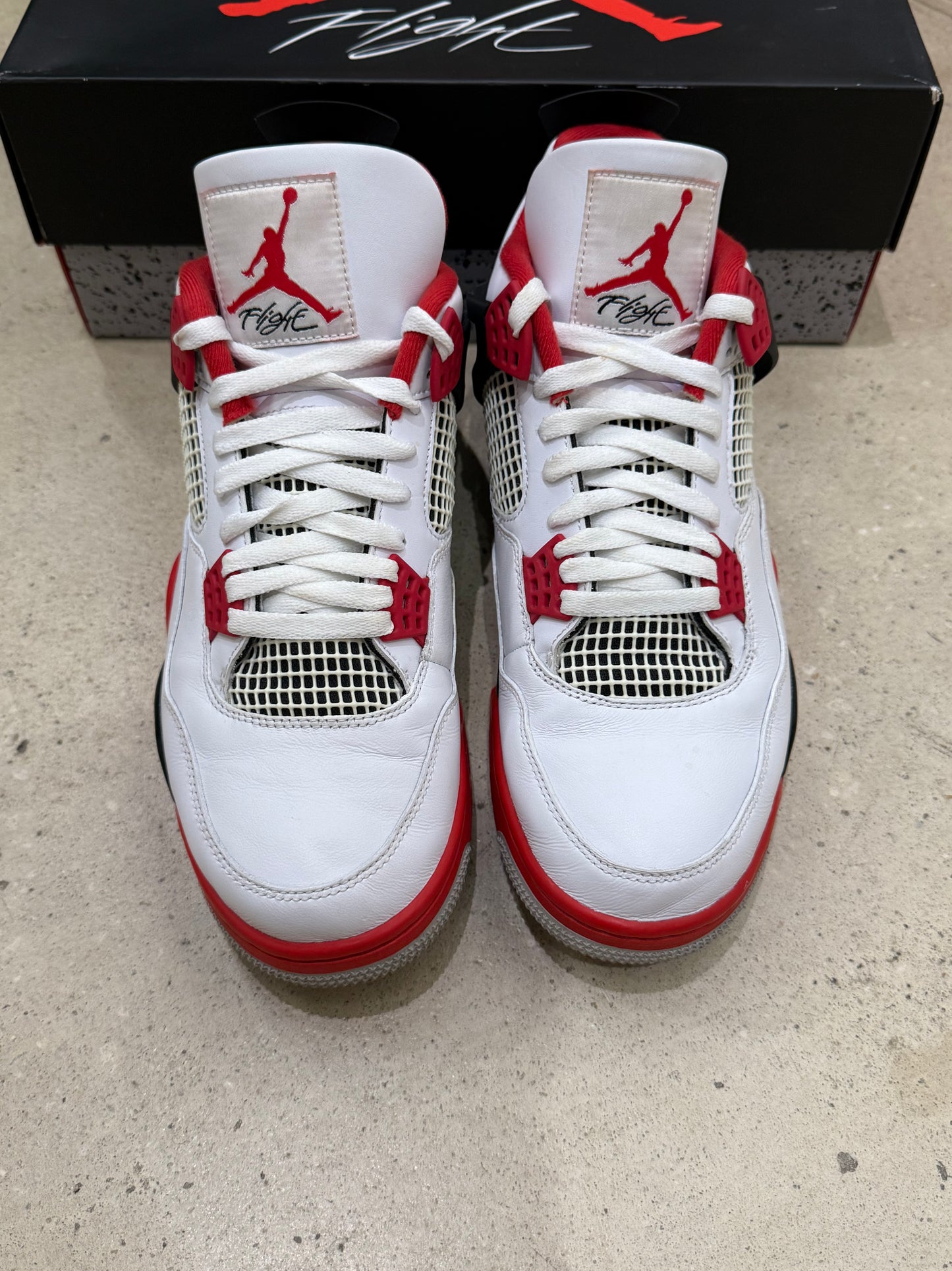 Jordan 4 Fire Red