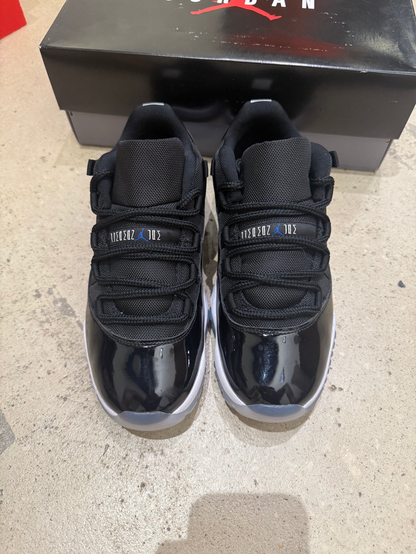 Jordan 11 Low Space Jam