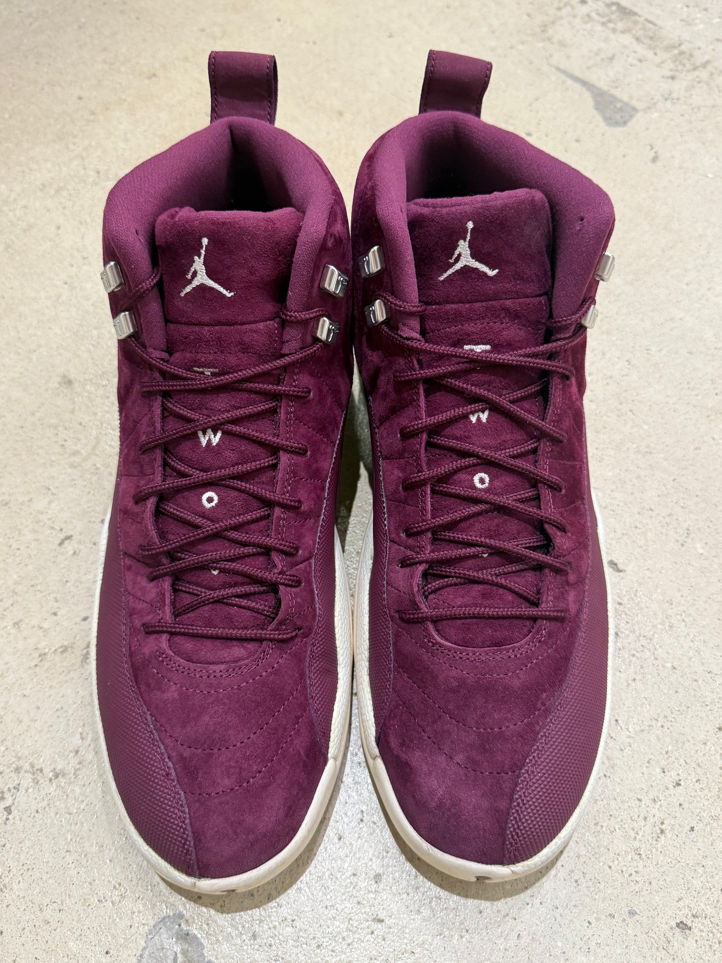 Jordan 12 Bordeaux