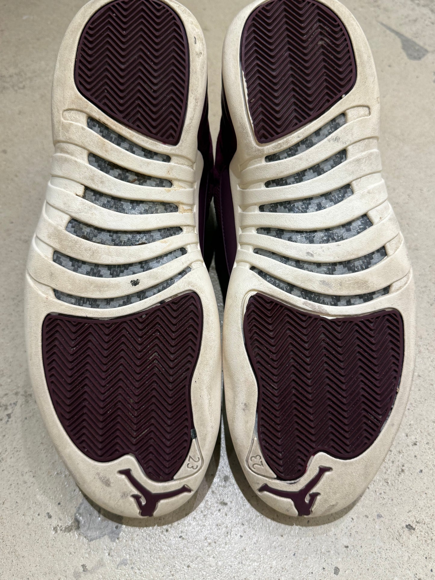 Jordan 12 Bordeaux