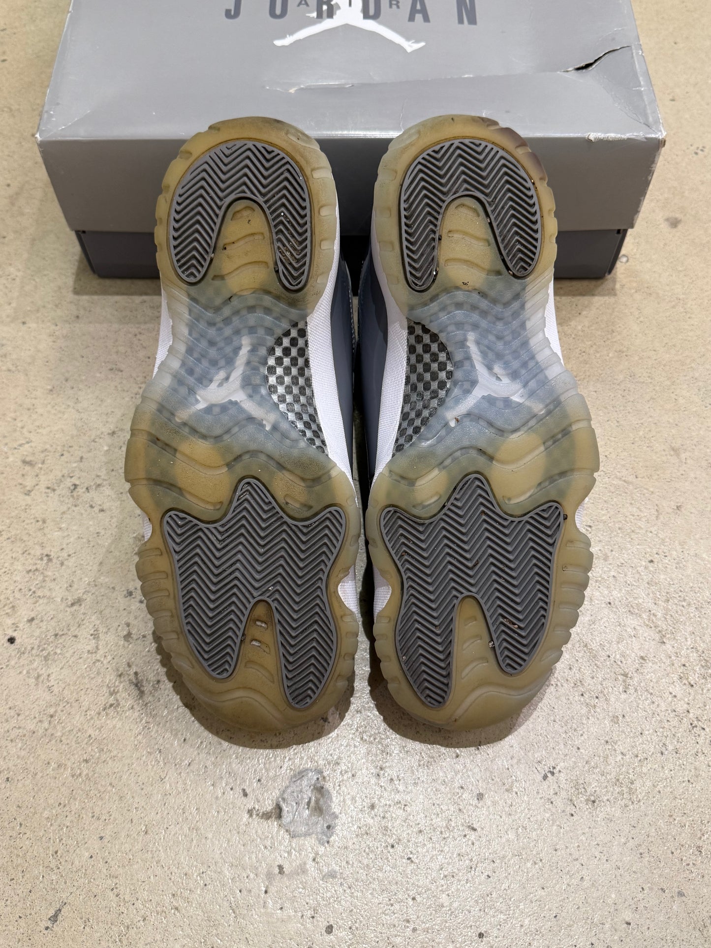 Jordan 11 Cool Grey