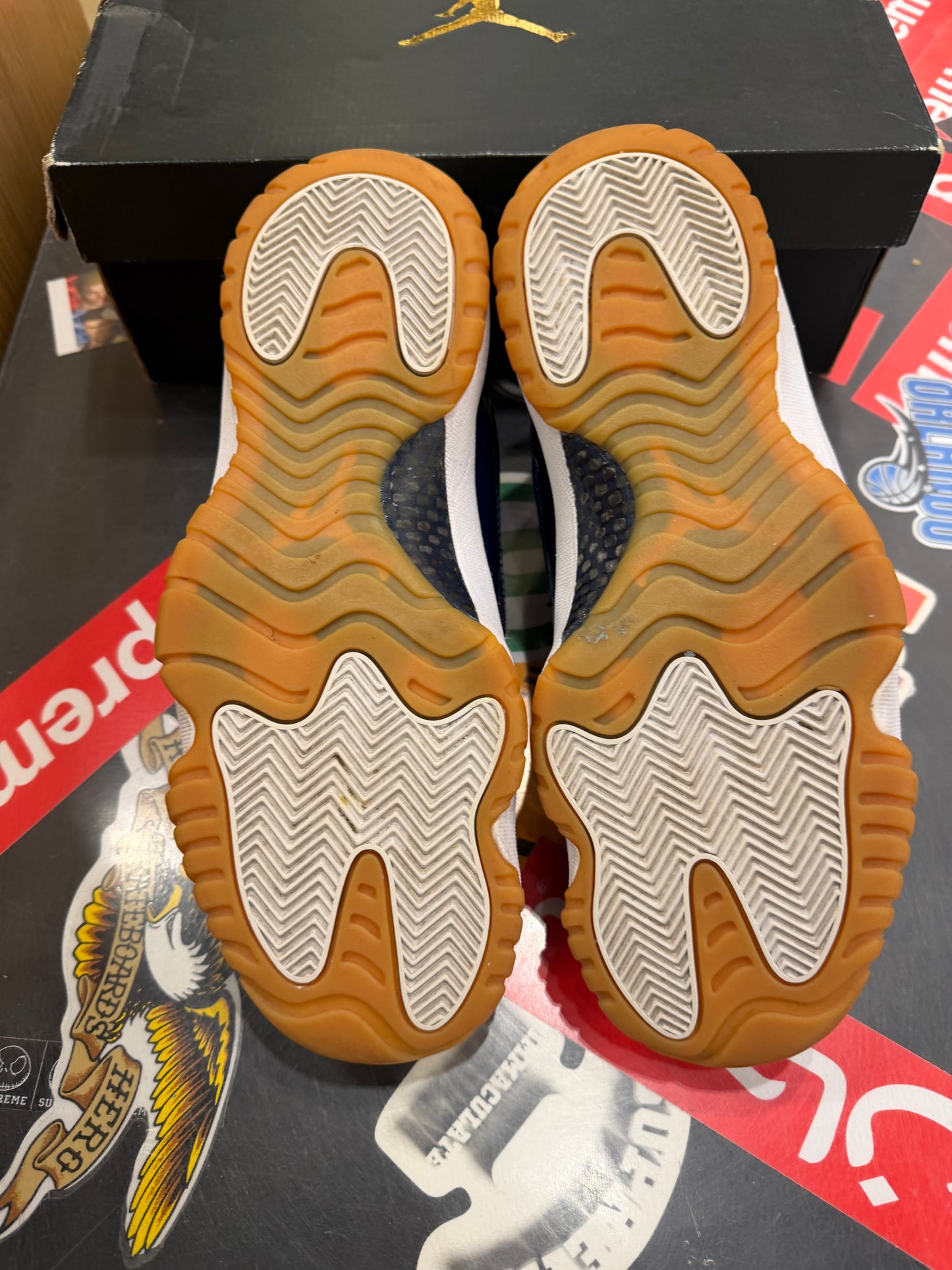 Jordan 11 Low Midnight Navy