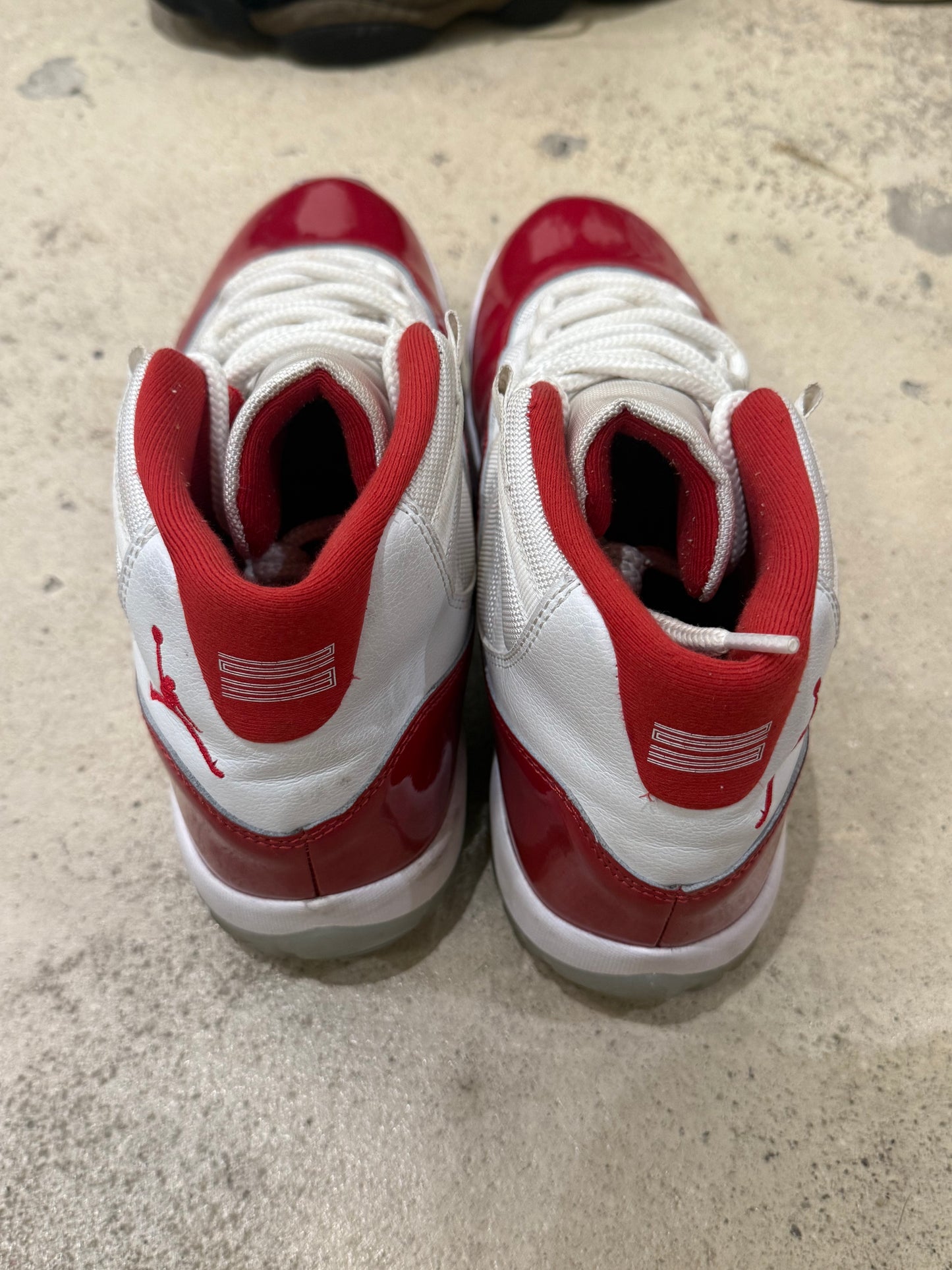 Jordan 11 Cherry