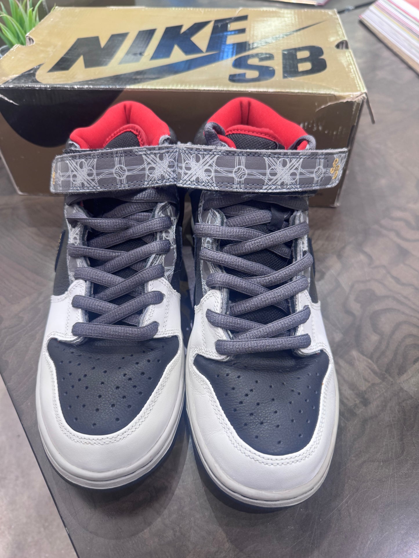 Nike SB Dunk Mid Beijing Fly