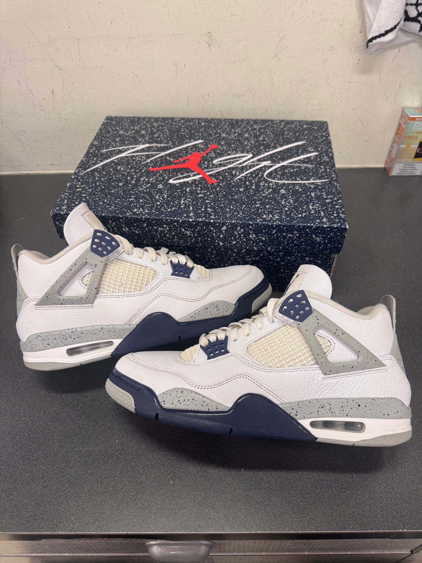 Jordan 4 Midnight Navy