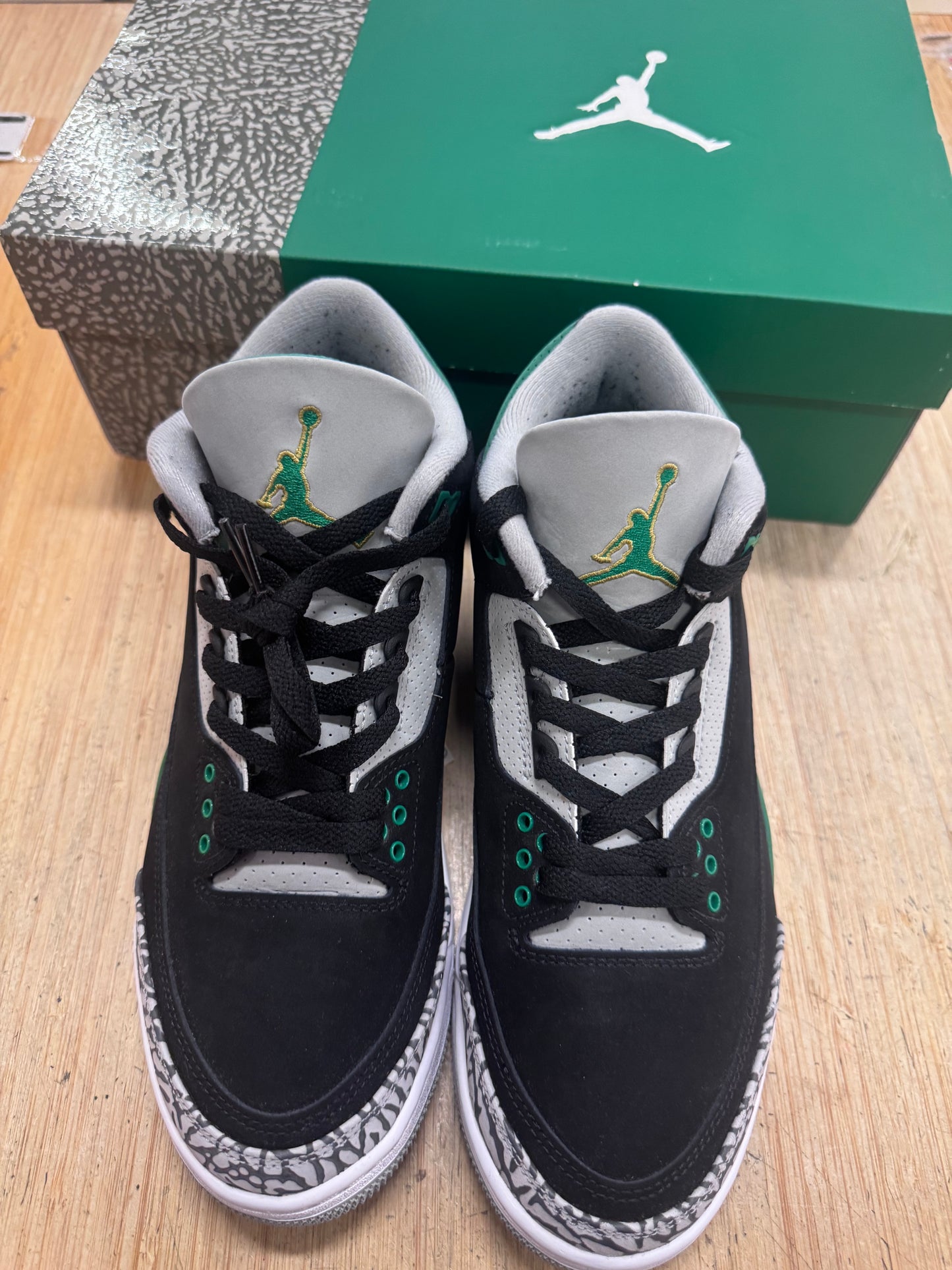 Jordan 3 Pine Green