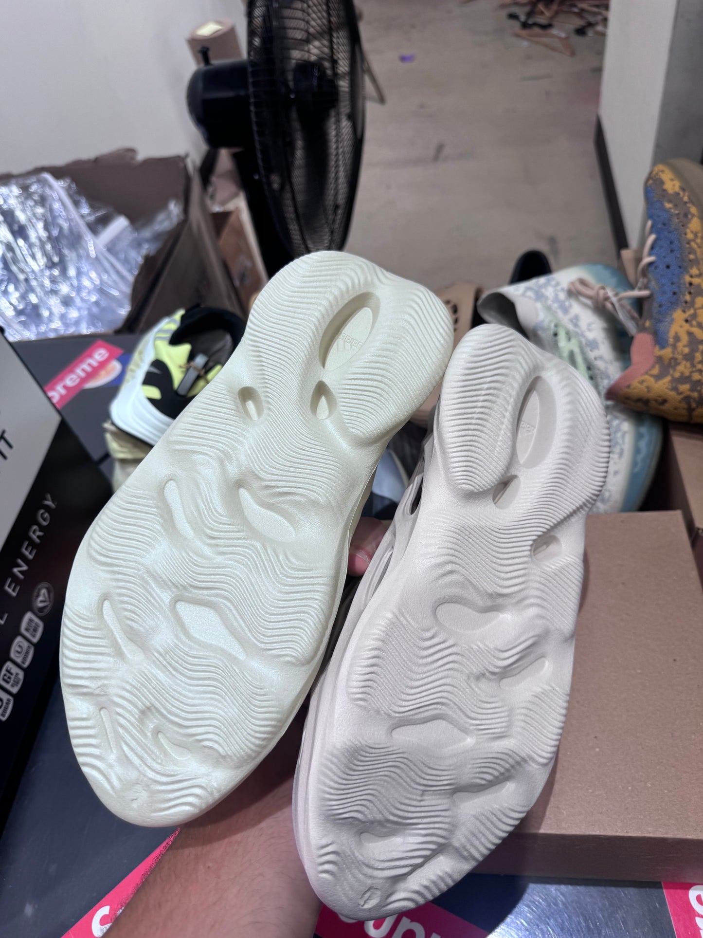 Yeezy Foam RNNR Ararat