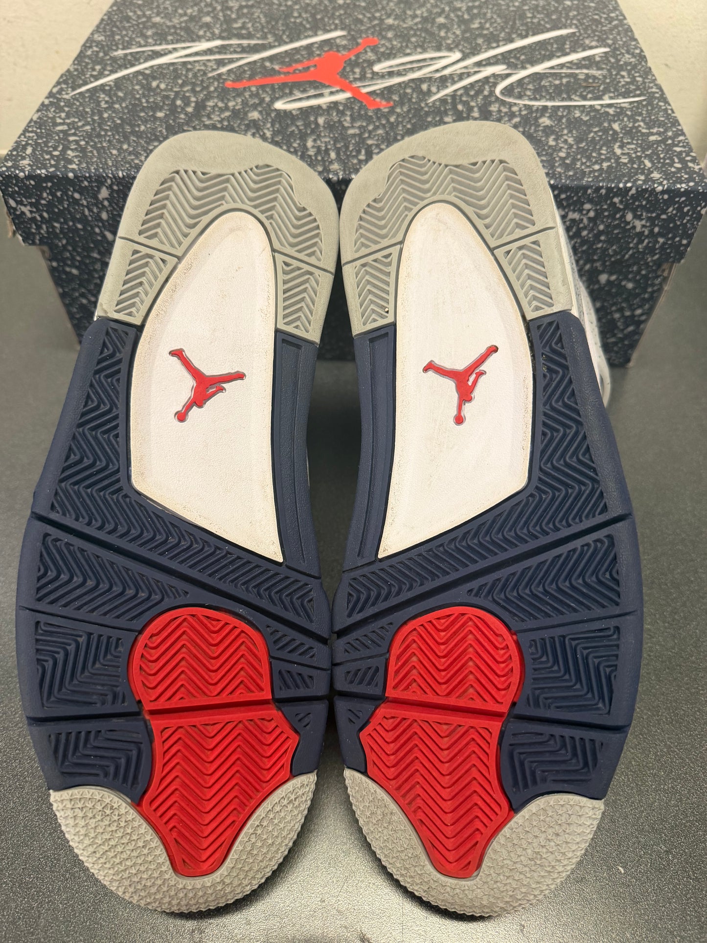 Jordan 4 Midnight Navy