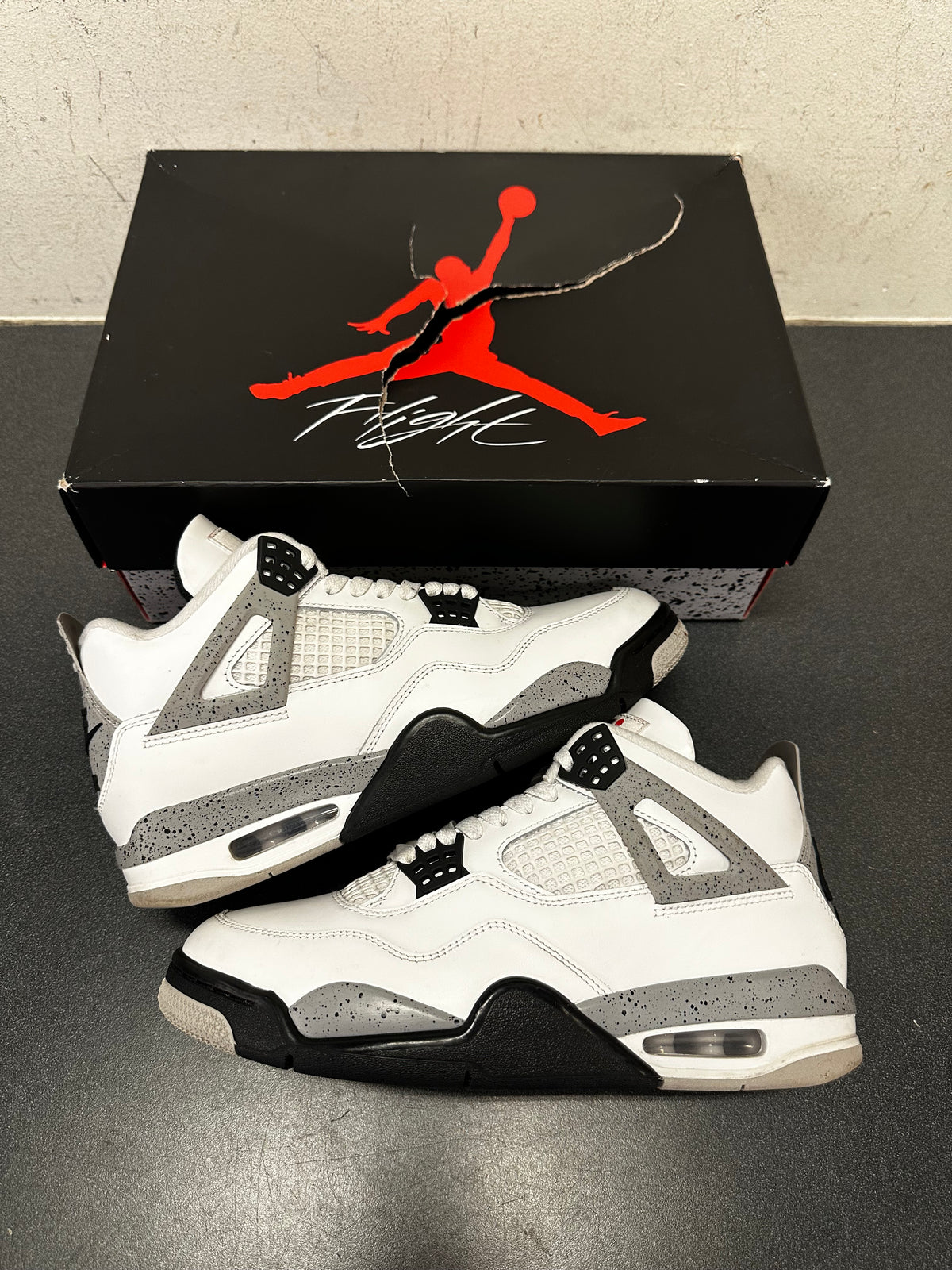 Jordan 4 White Cement