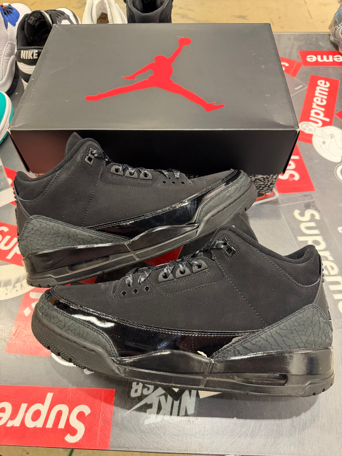 Jordan 3 Black Cat