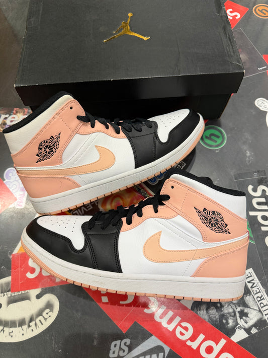 Jordan 1 Mid Artic Orange