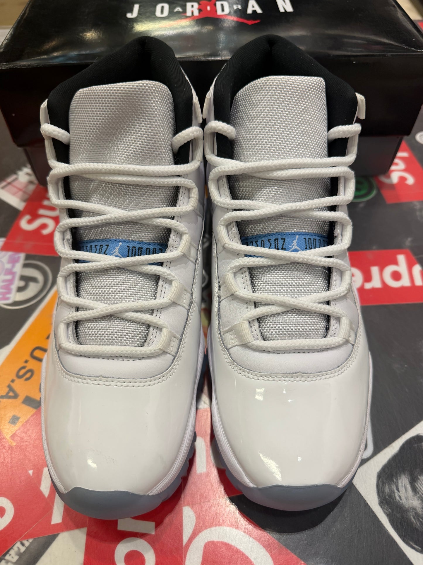 Jordan 11 Legend Blue
