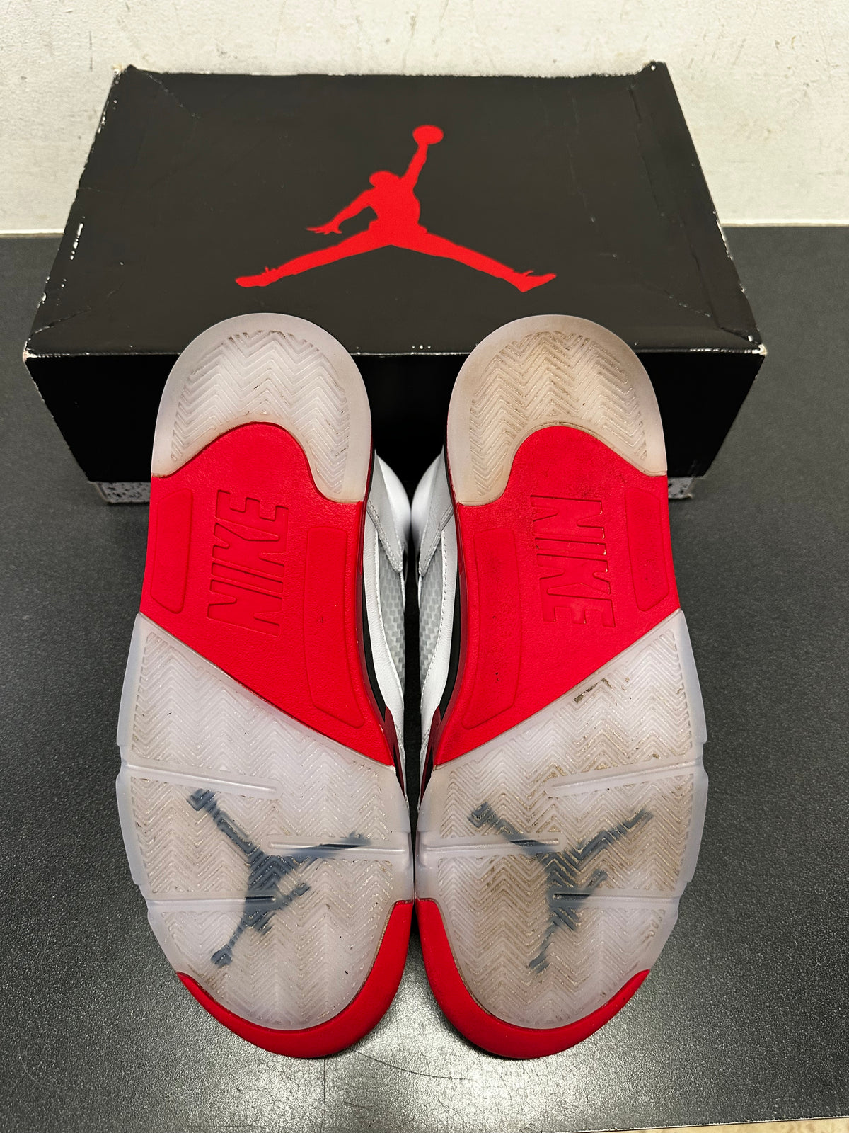 Jordan 5 Fire Red