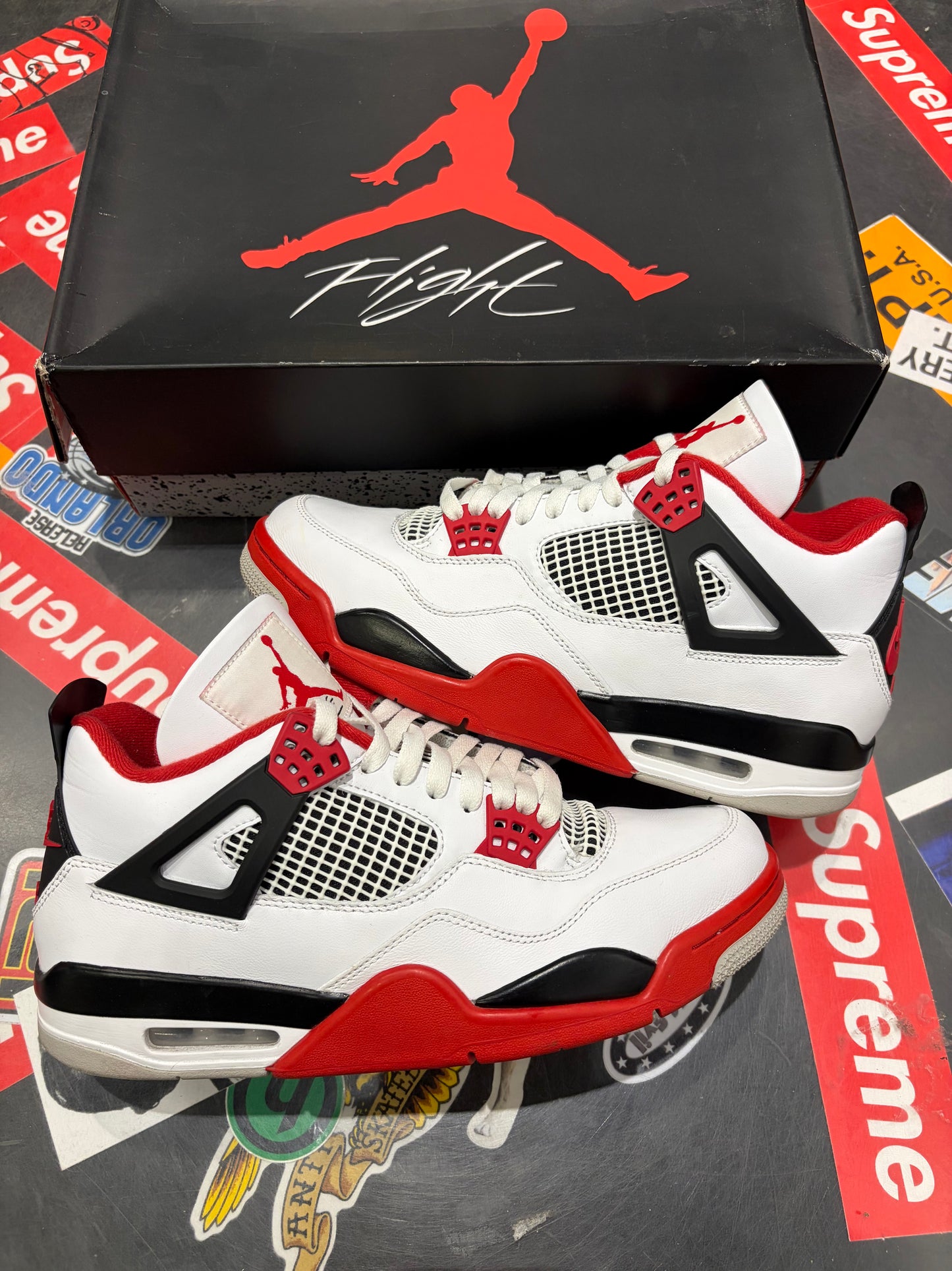 Jordan 4 Fire Red