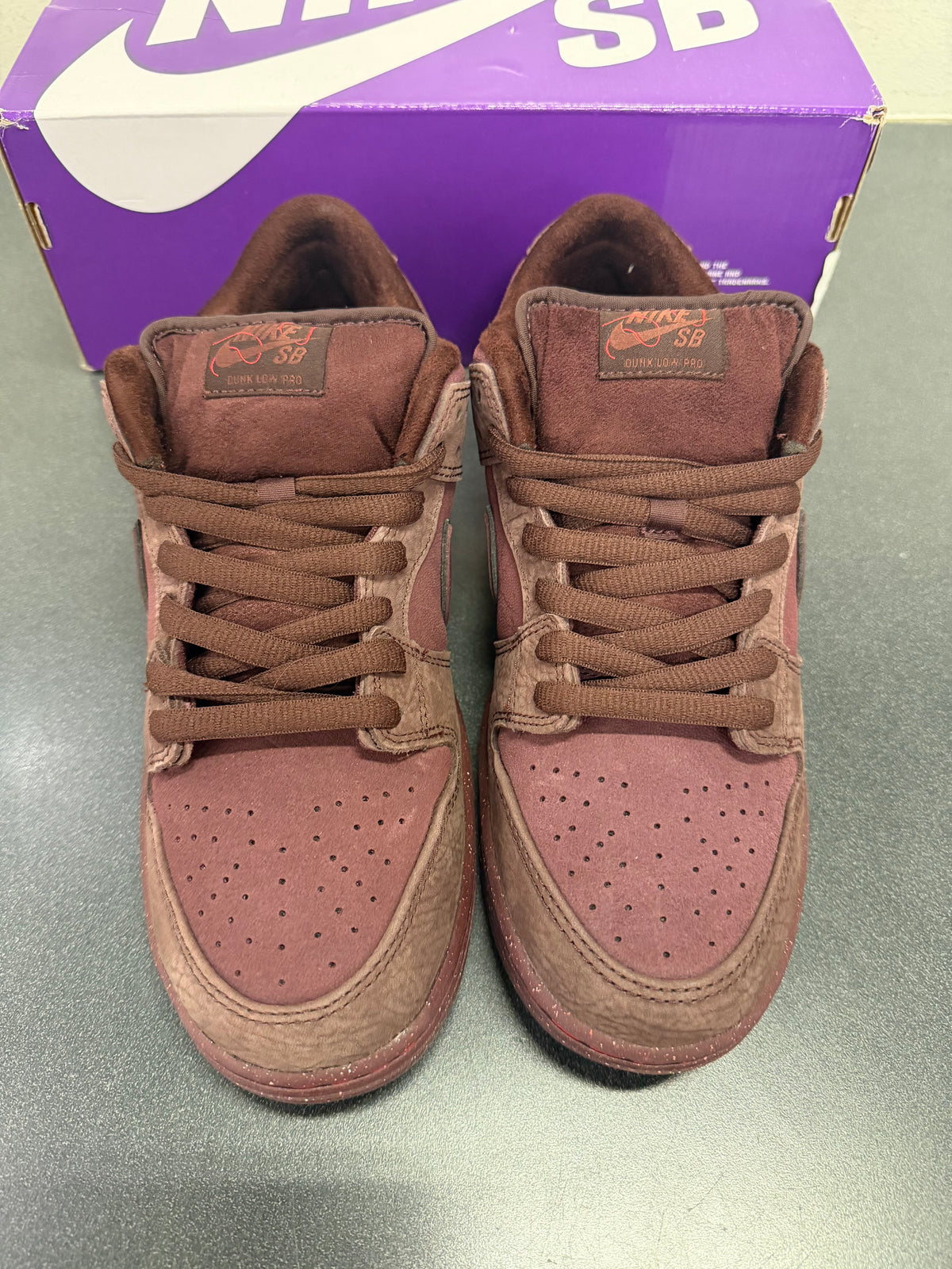SB Dunk low City of love Burgandy
