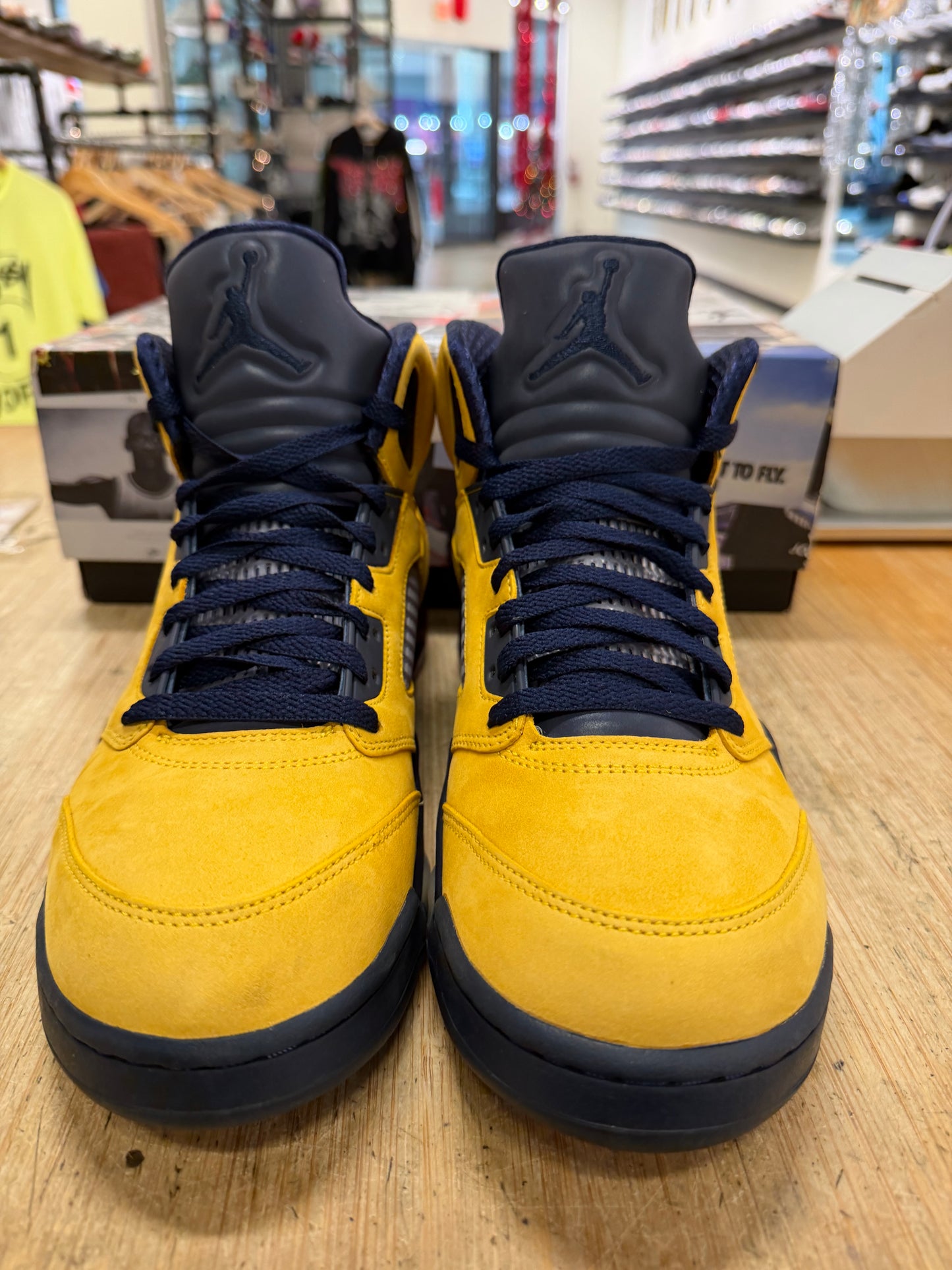 Jordan 5 Michigan