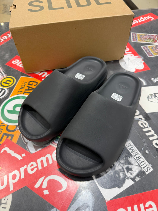 Yeezy Slide Onyx