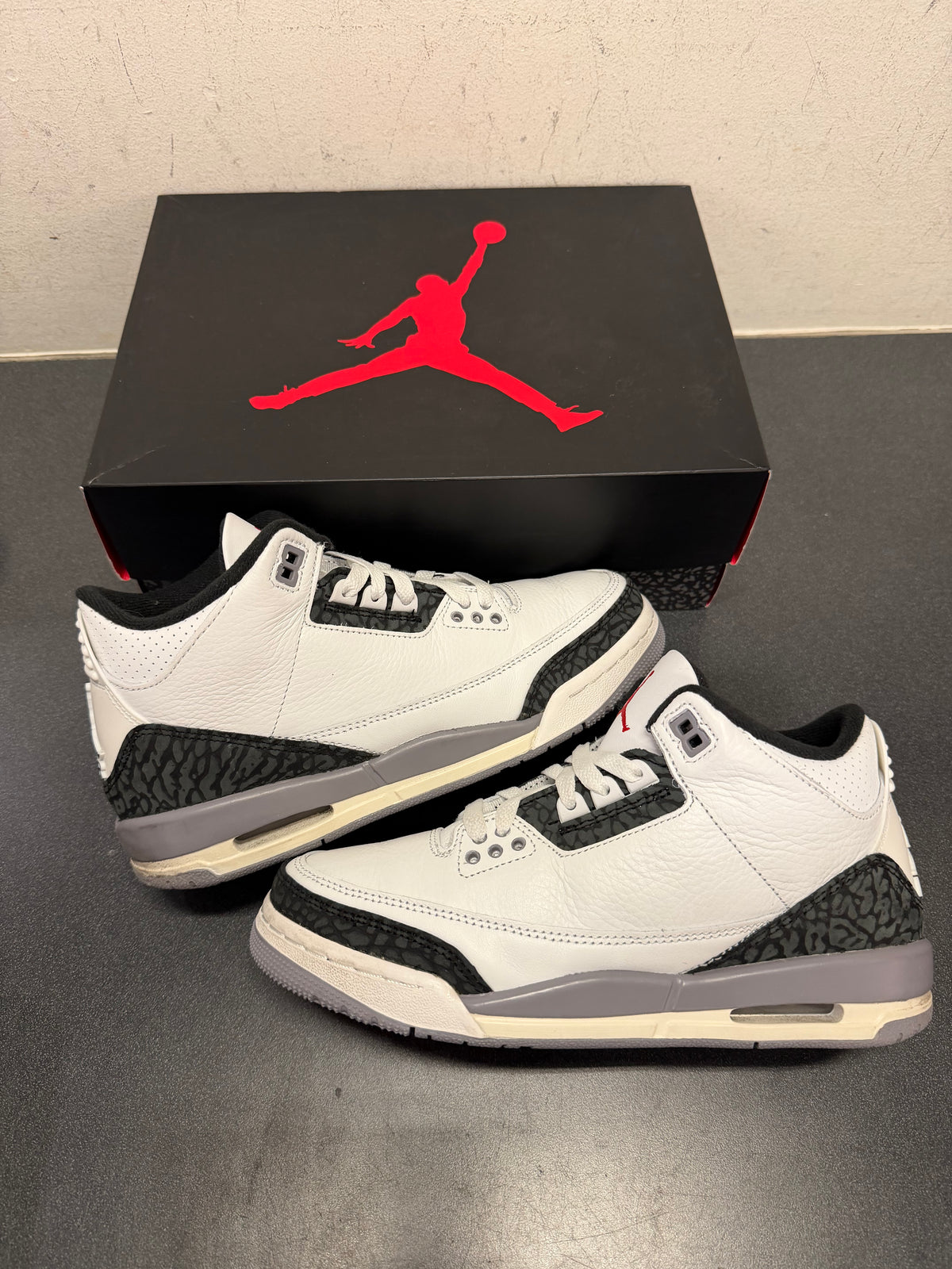 Jordan 3 Cement Grey