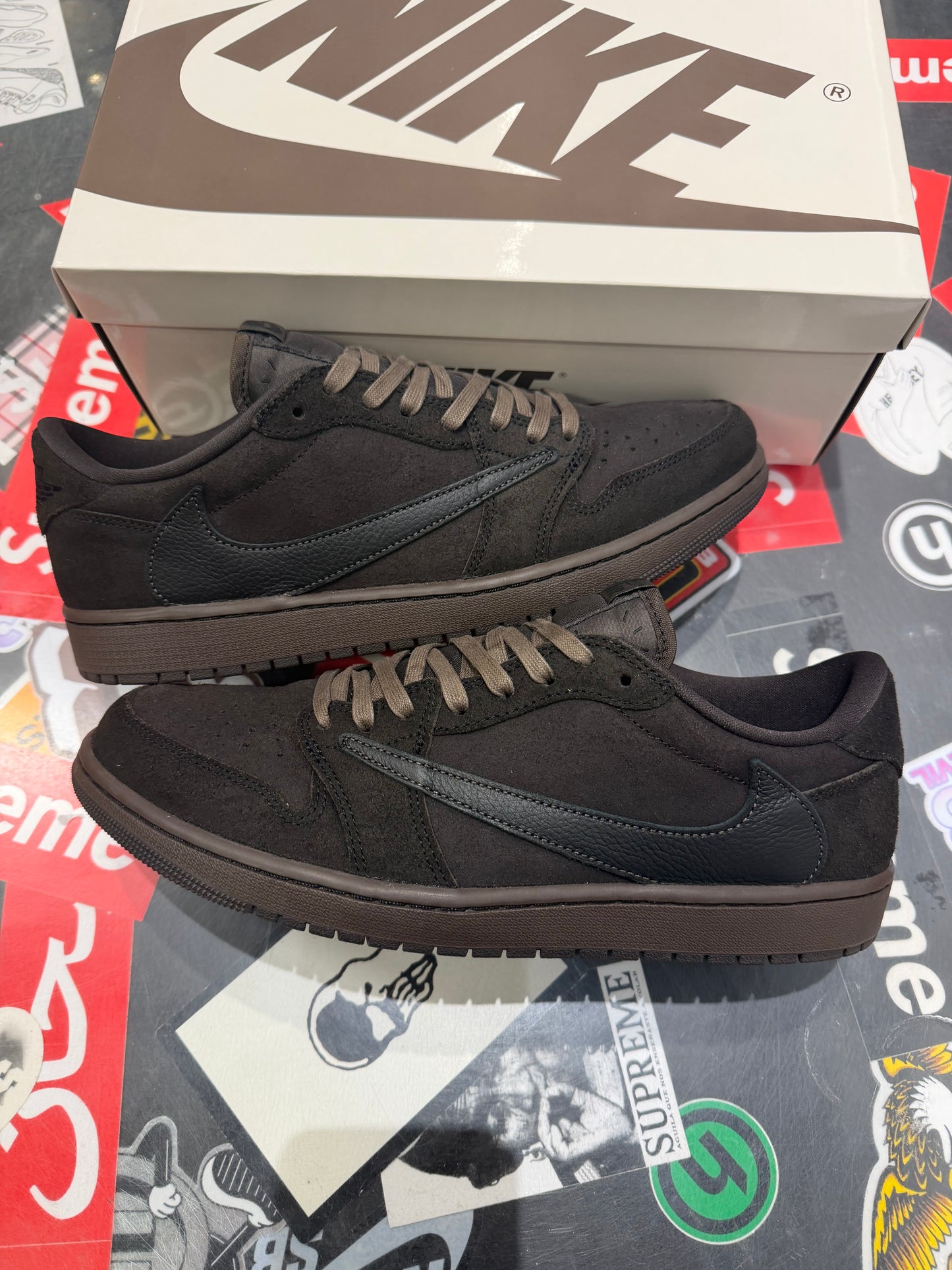 Travis Scott Jordan 1 Velvet Brown