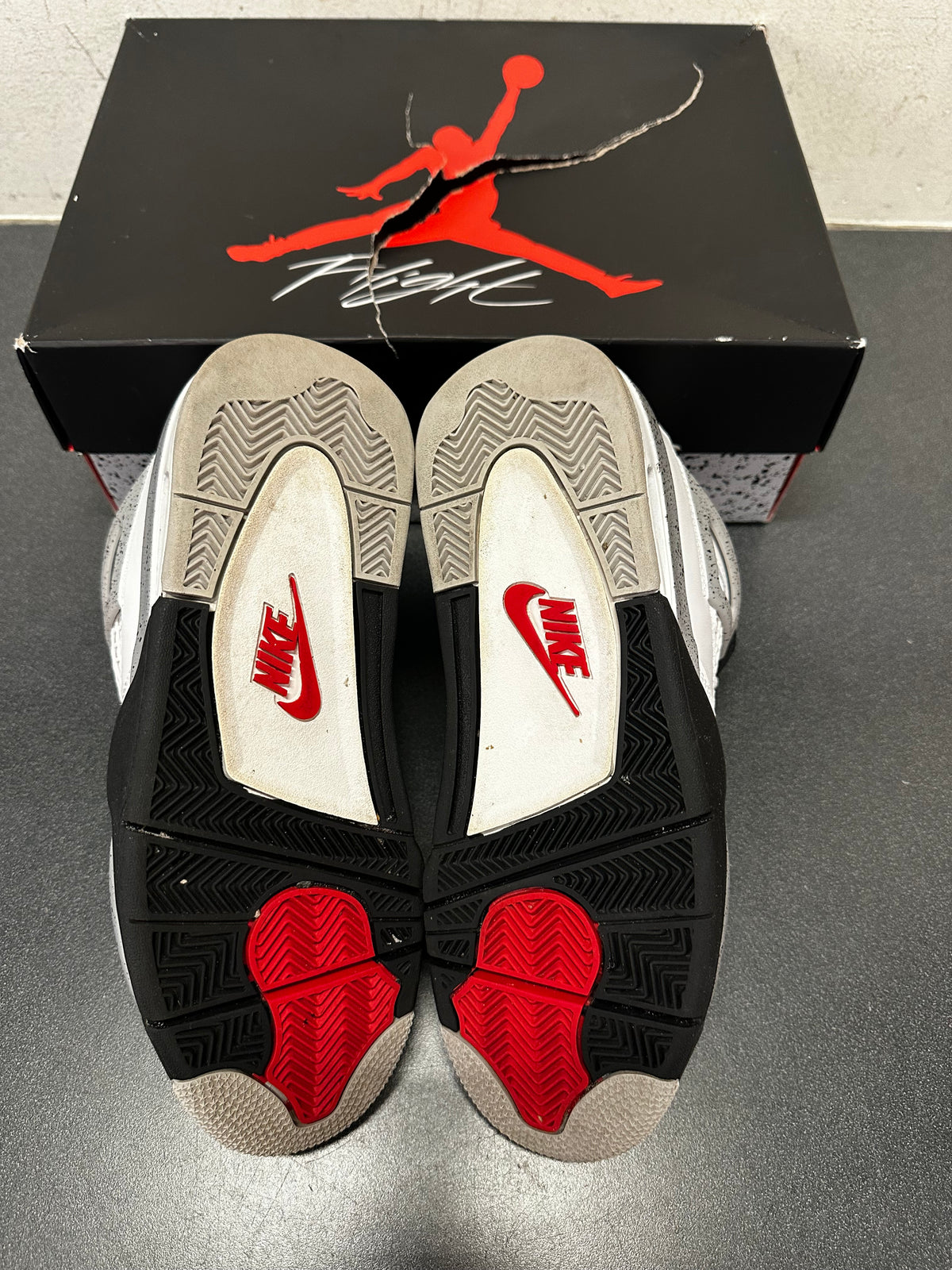 Jordan 4 White Cement