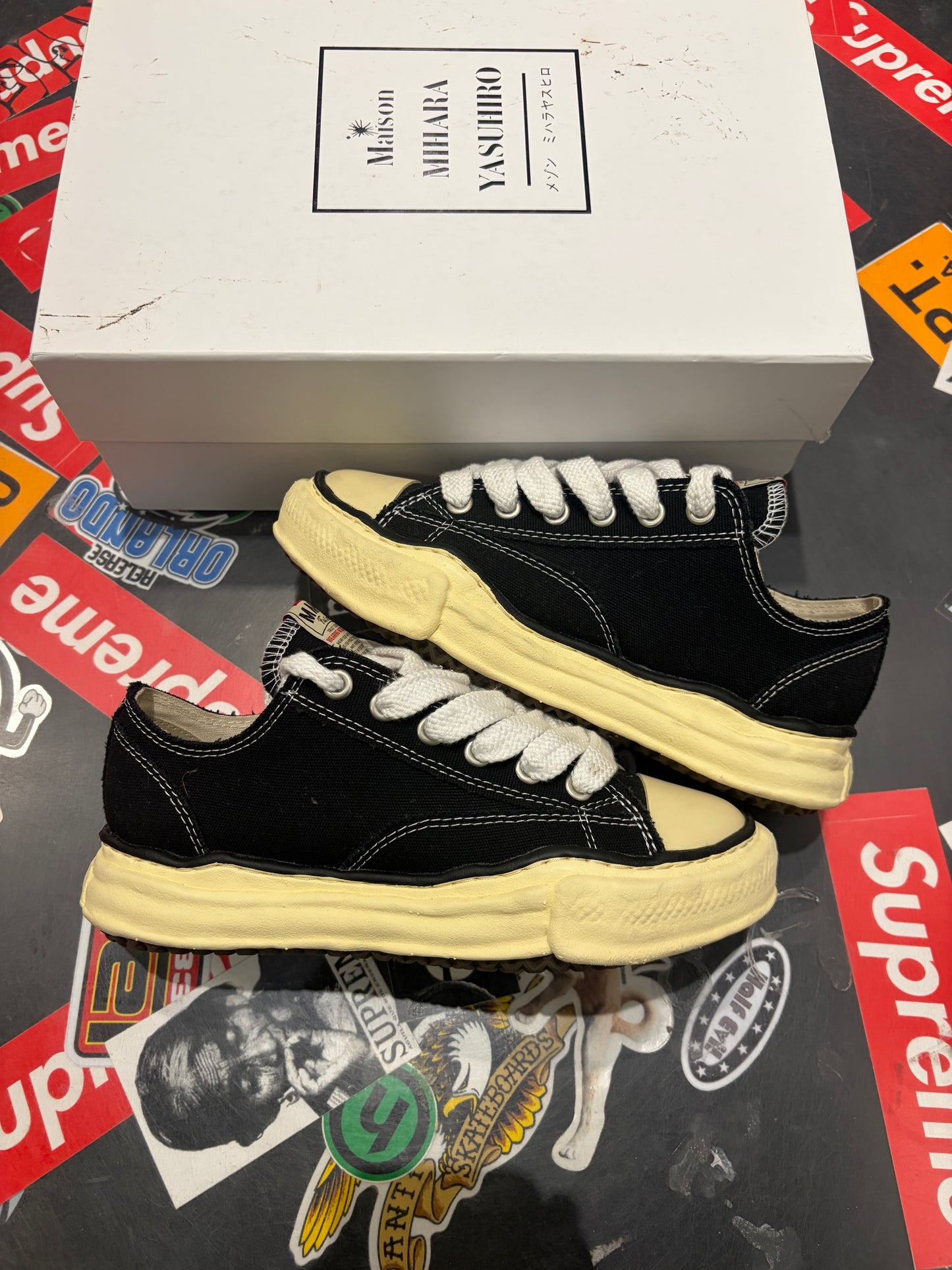 Maison Mihara Peterson Black