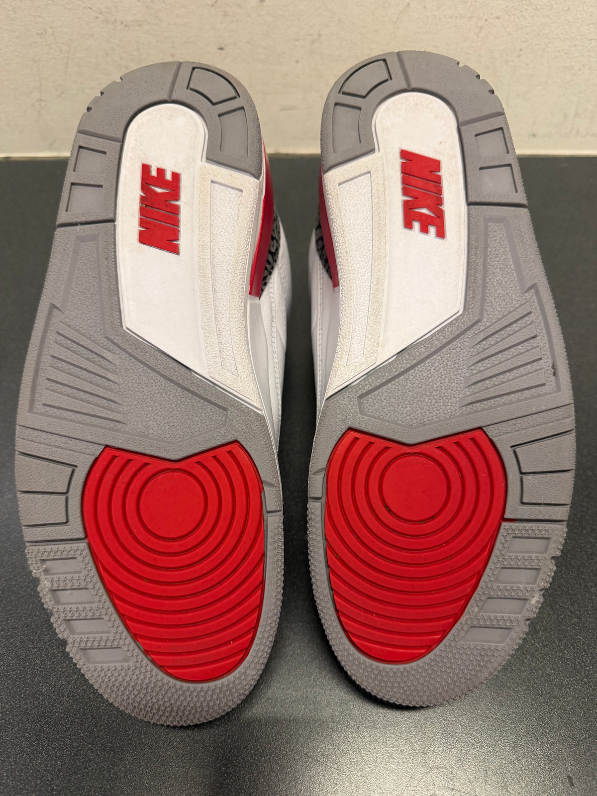 Jordan 3 Fire Red
