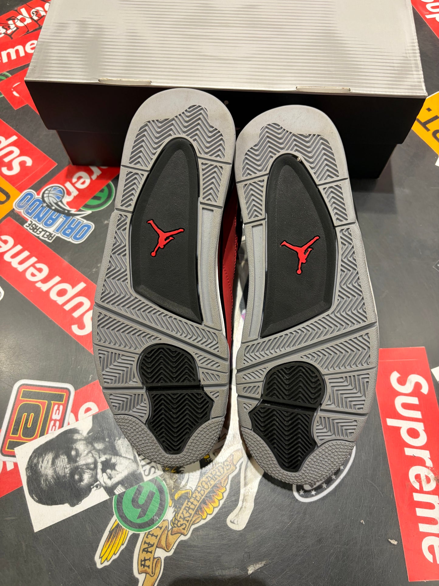 Jordan 4 Toro Bravo