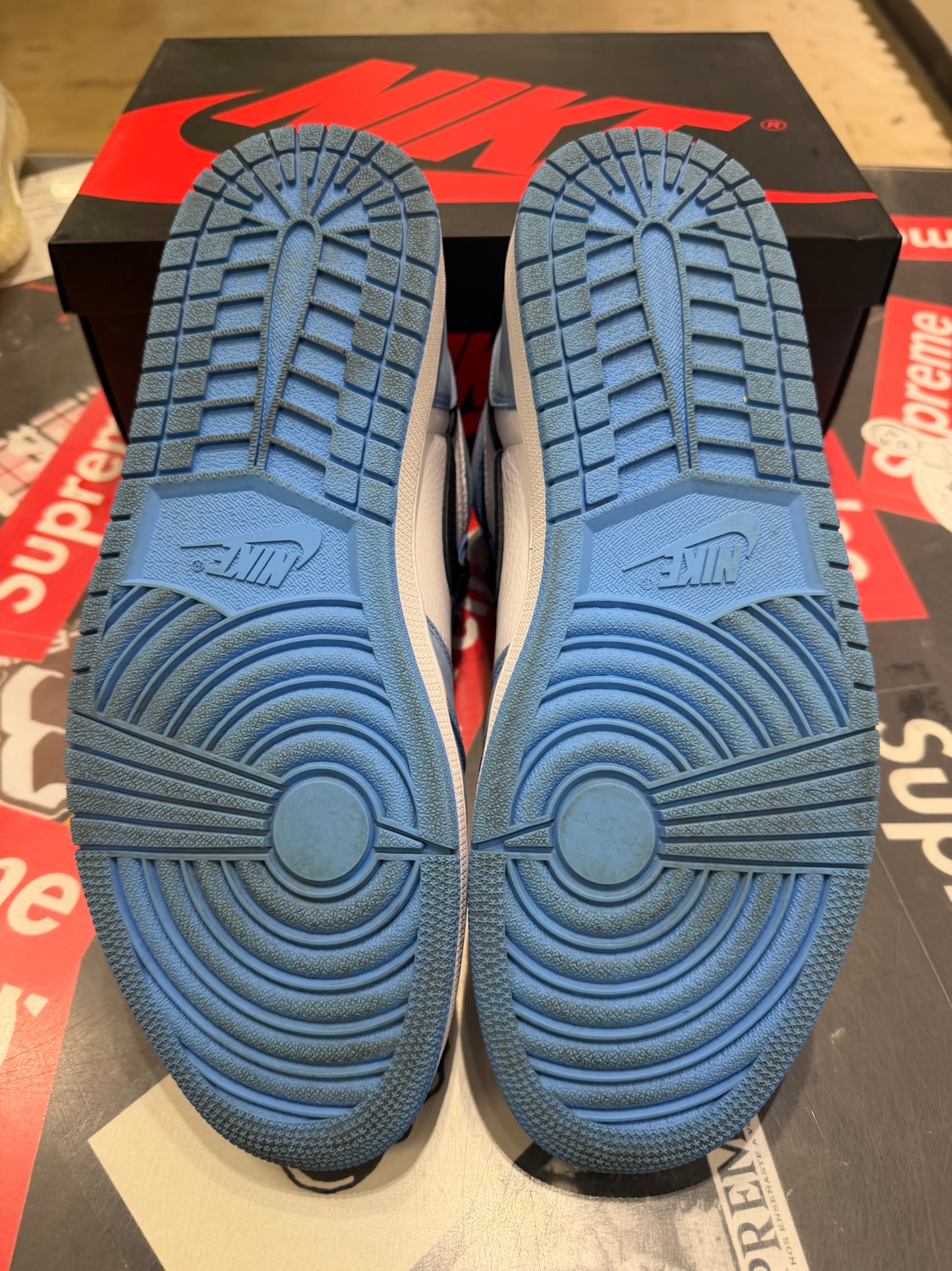 Jordan 1 University blue