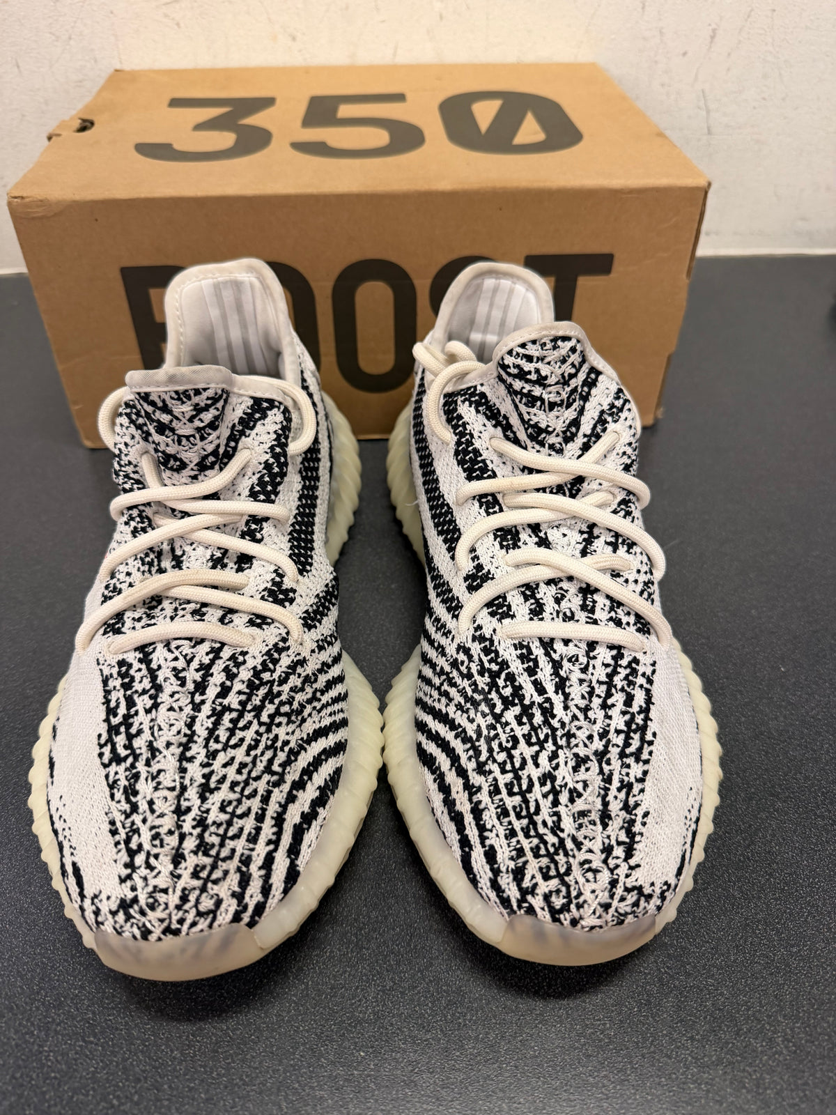 Yeezy 350 Zebra