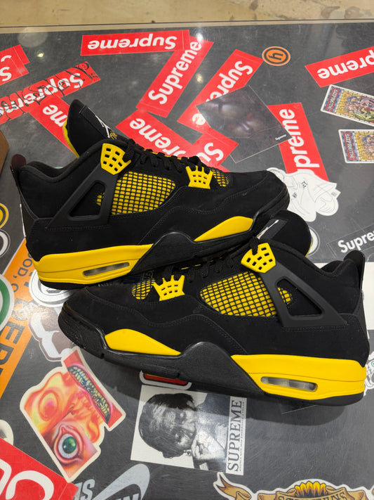 Jordan 4 Thunder