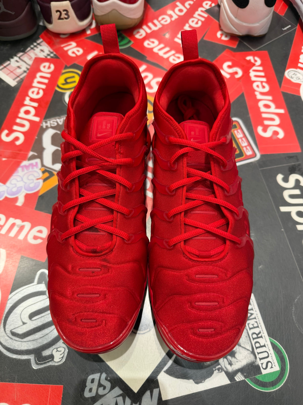 Vapor max plus red