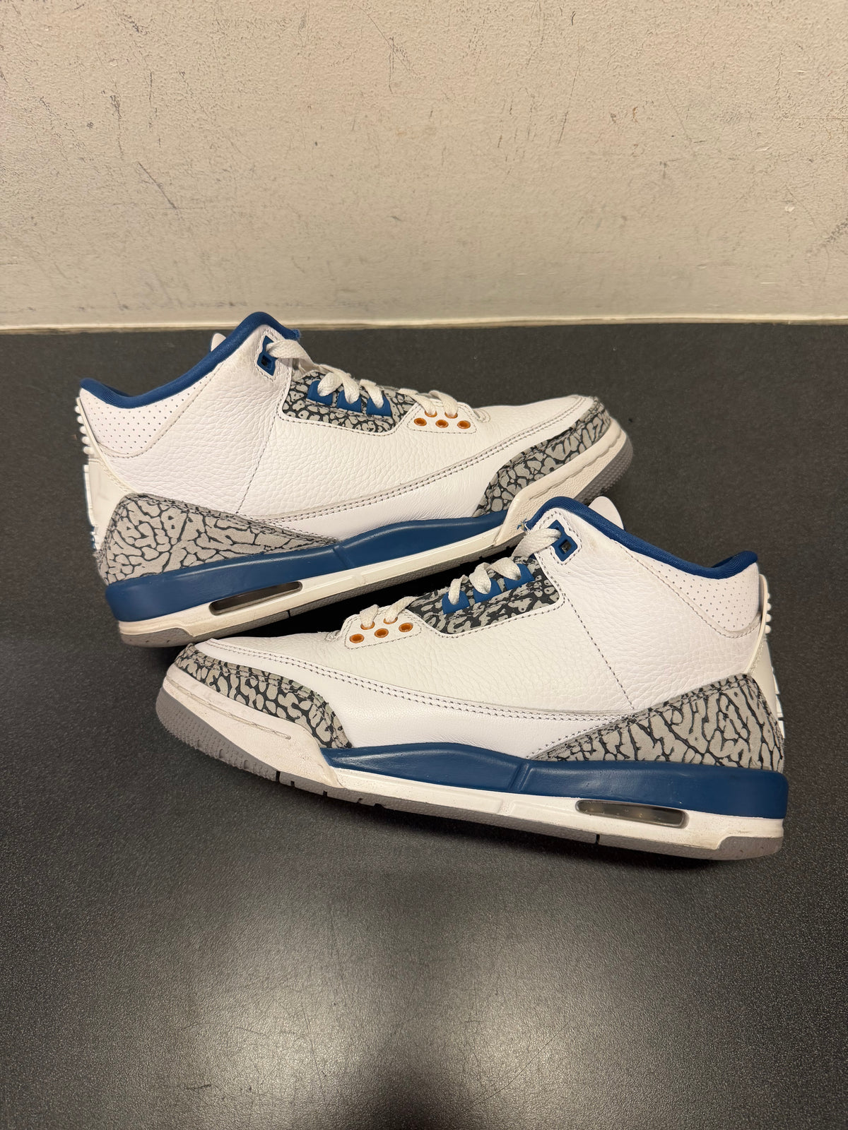 Jordan 3 Wizards