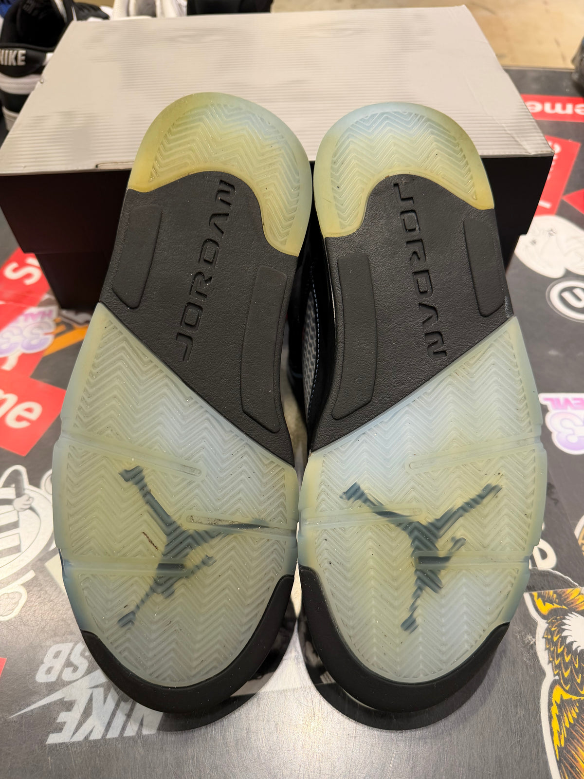 Jordan 5 Black UNC